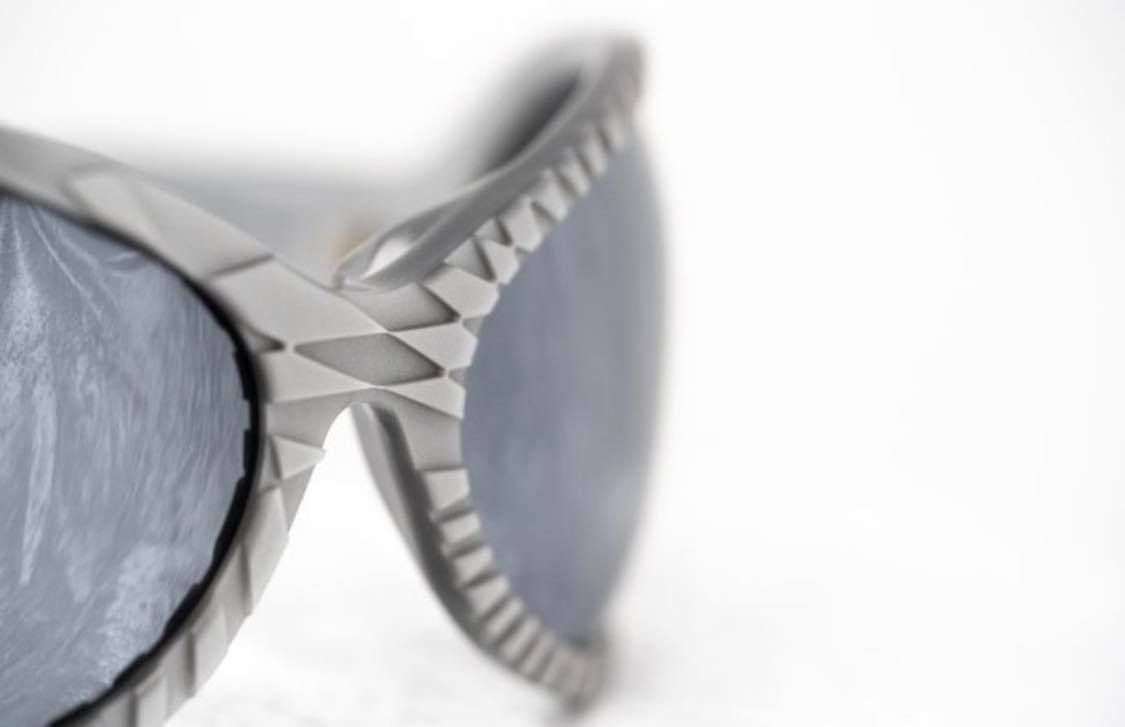 Jeremy Scott Jeremy Scott SS2013 Wraparound Gray Sunglasses Size ONE SIZE - 4 Thumbnail
