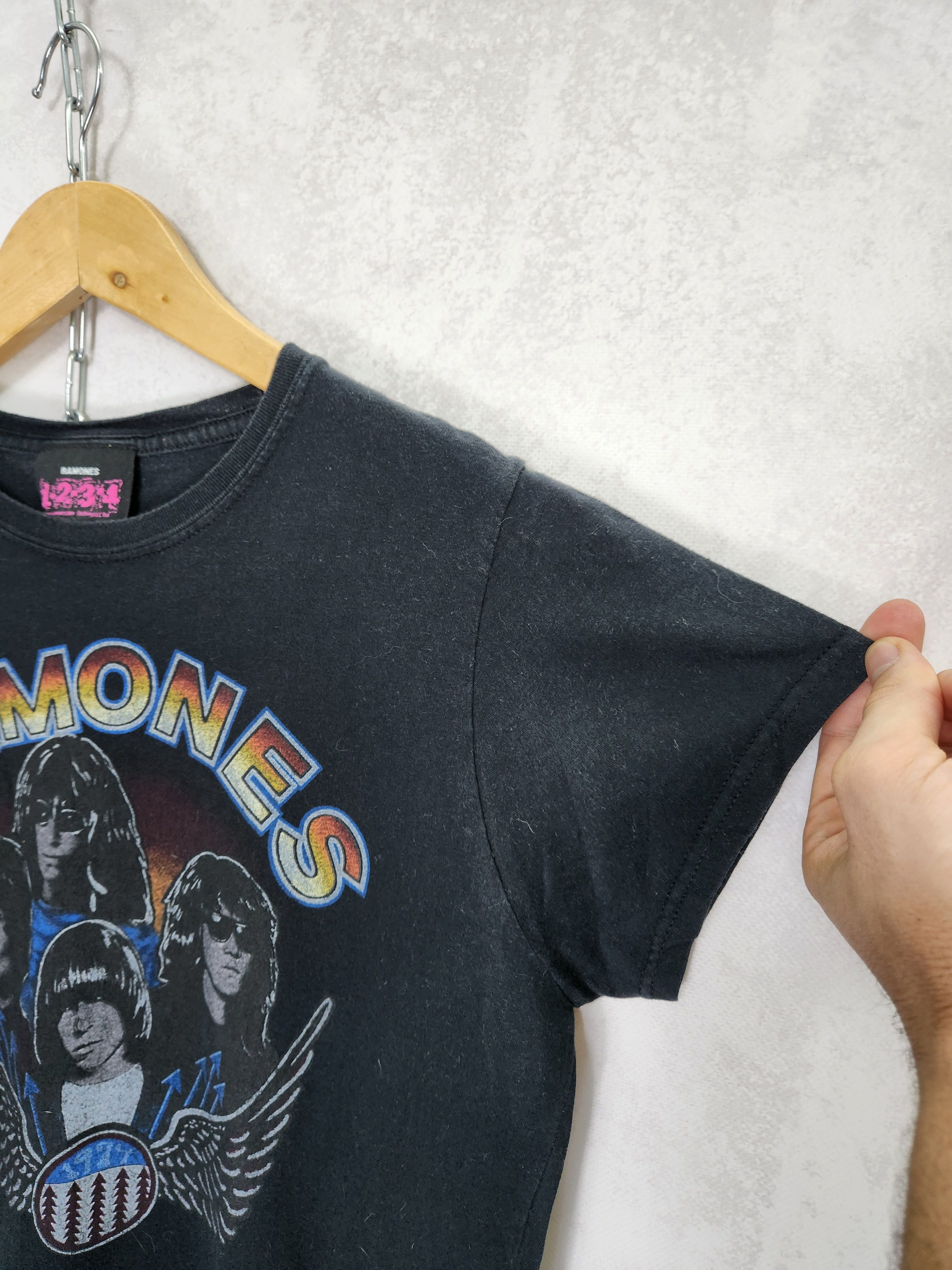 Band Tees Vintage Ramones Band tee 1979 Size US S / EU 44-46 / 1 - 4 Thumbnail