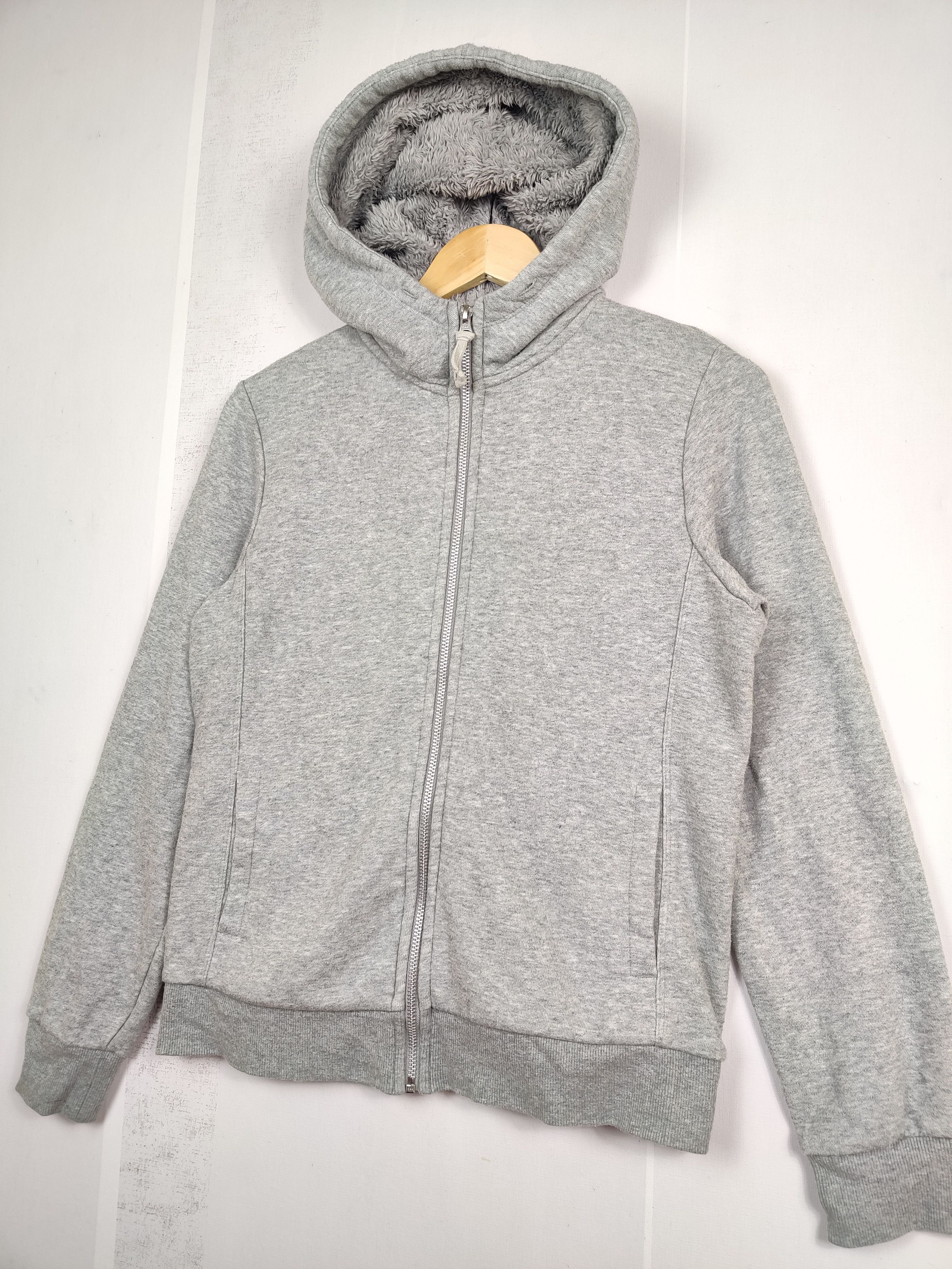 Uniqlo Vintage Uniqlo Plain Fleece Zip Up Sweater Hoodie Size US L / EU 52-54 / 3 - 2 Thumbnail