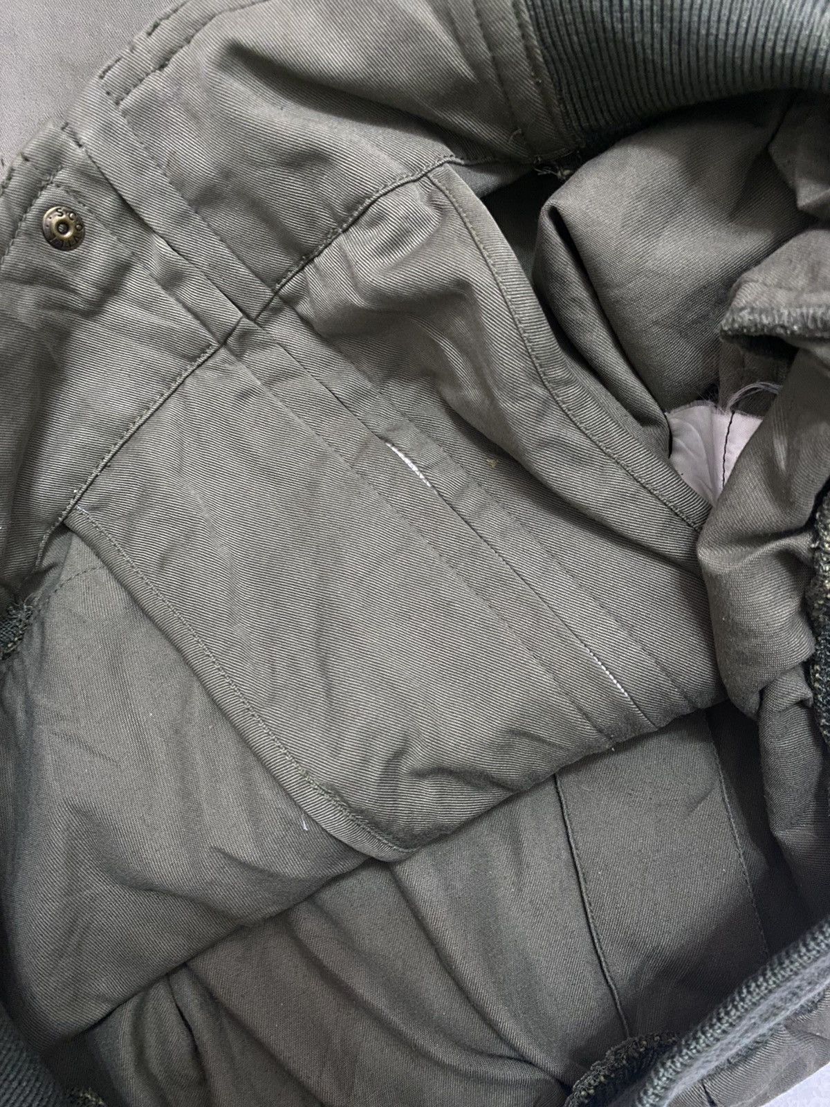 Vintage Vintage Military Cotton Bomber Jacket Size US L / EU 52-54 / 3 - 11 Thumbnail