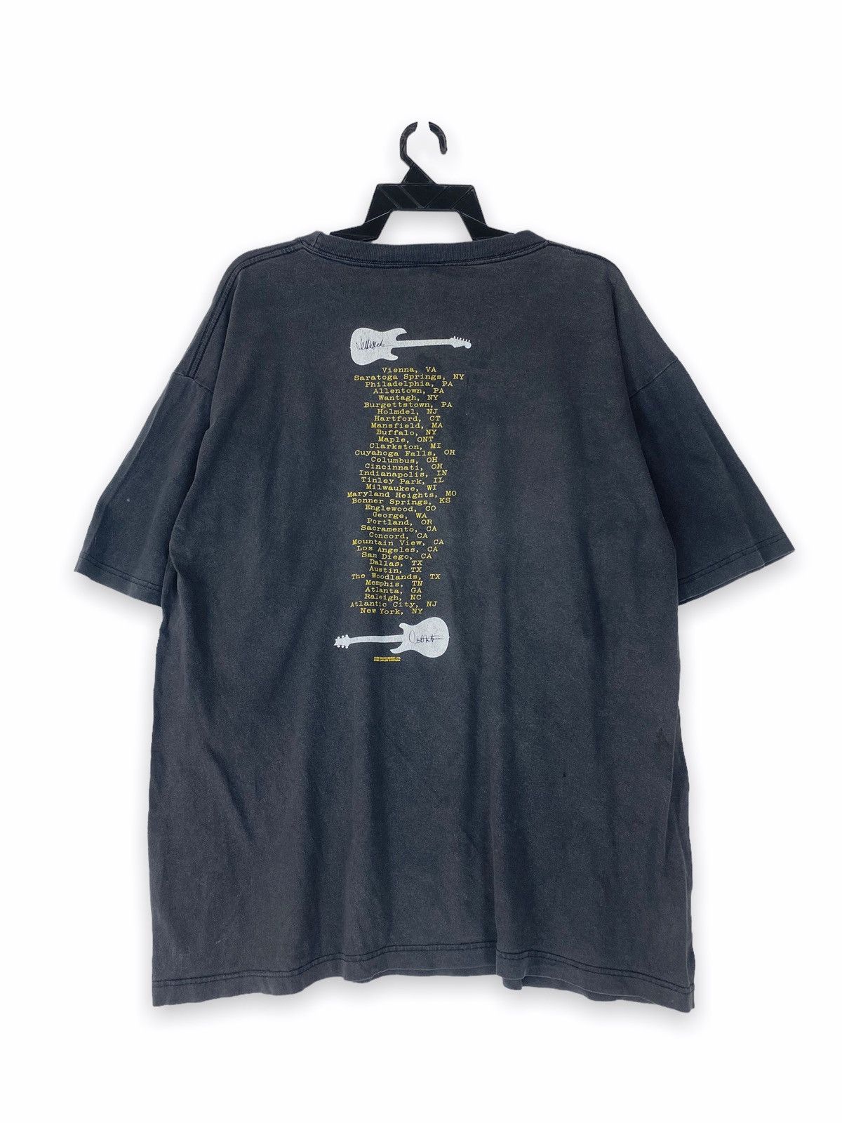 Band Tees Vintage rare 1995 Santana tour guitarist Size US XL / EU 56 / 4 - 4 Thumbnail