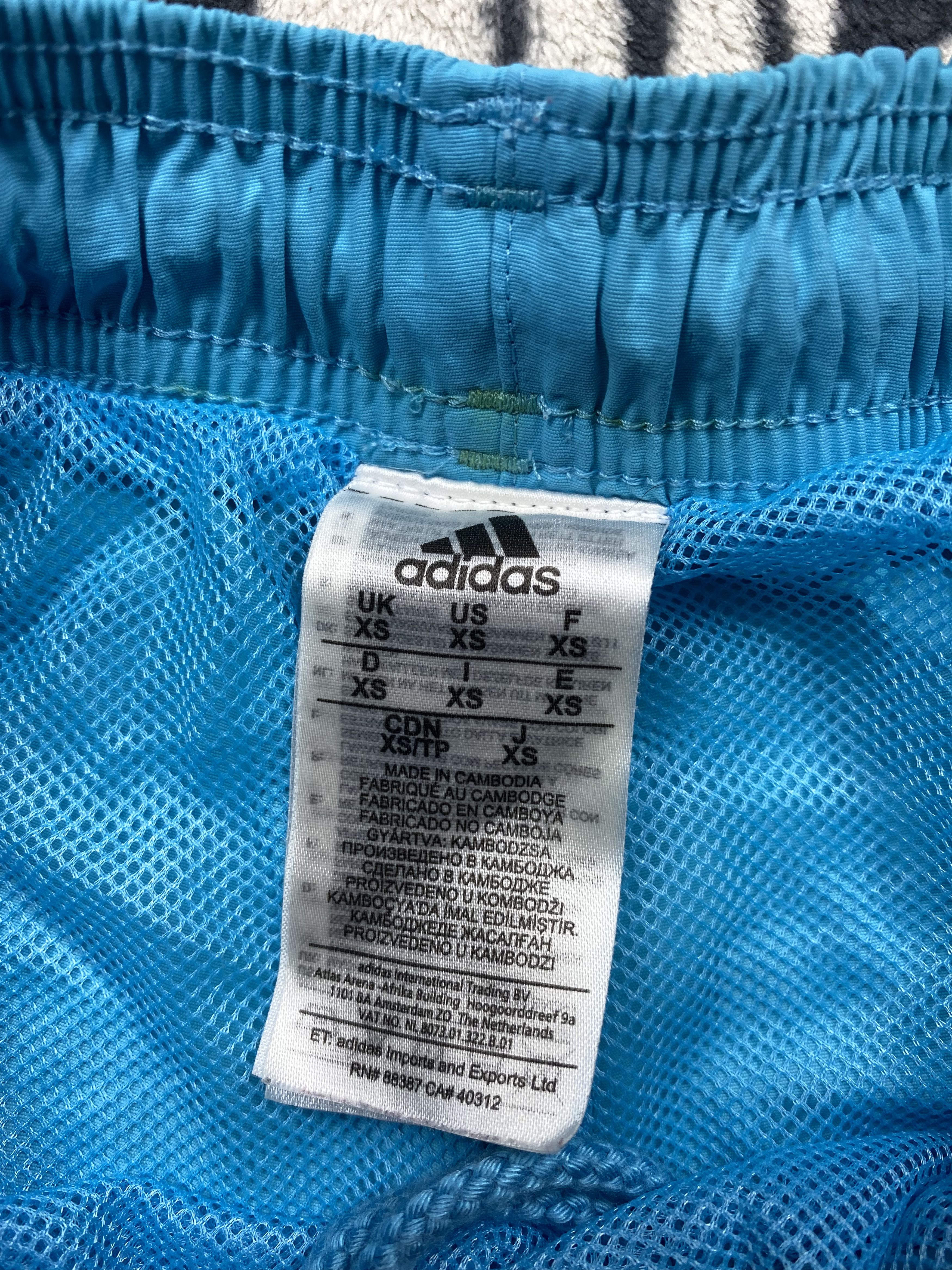 Adidas Vintage Adidas Mens Nylon Shorts Y2K Size US 28 / EU 44 - 6 Thumbnail
