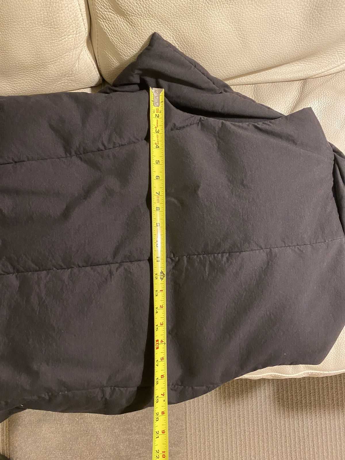 Julius goose down padded vest Size US L / EU 52-54 / 3 - 7 Thumbnail