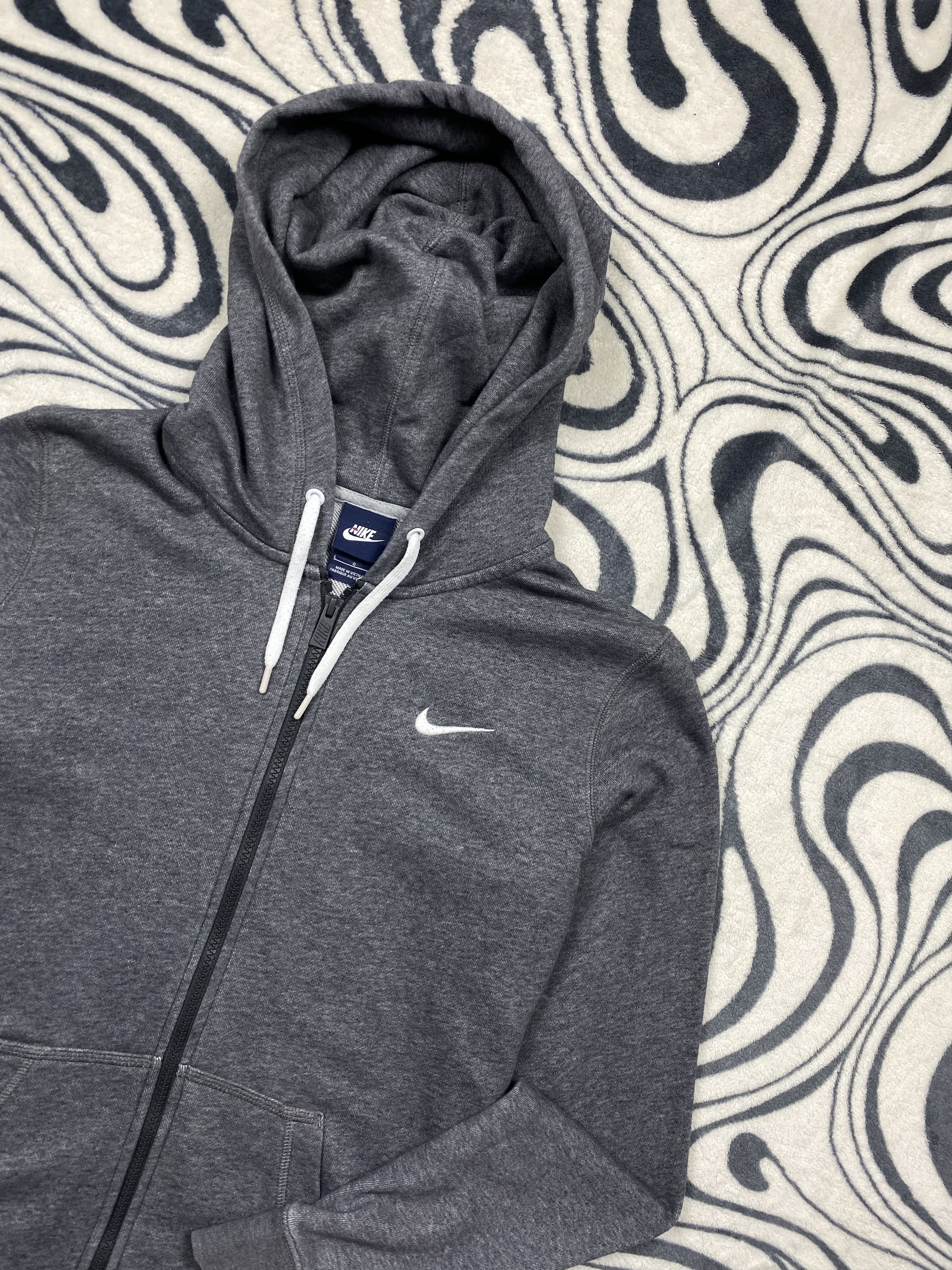 Nike Nike Vintage Mens Zip Hoodie Swoosh Y2K Size US L / EU 52-54 / 3 - 2 Thumbnail