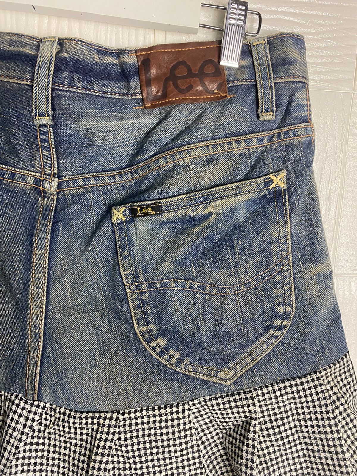 Lee LEE SANFORIZED DENIM MINI SKIRT Size 29" - 4 Thumbnail