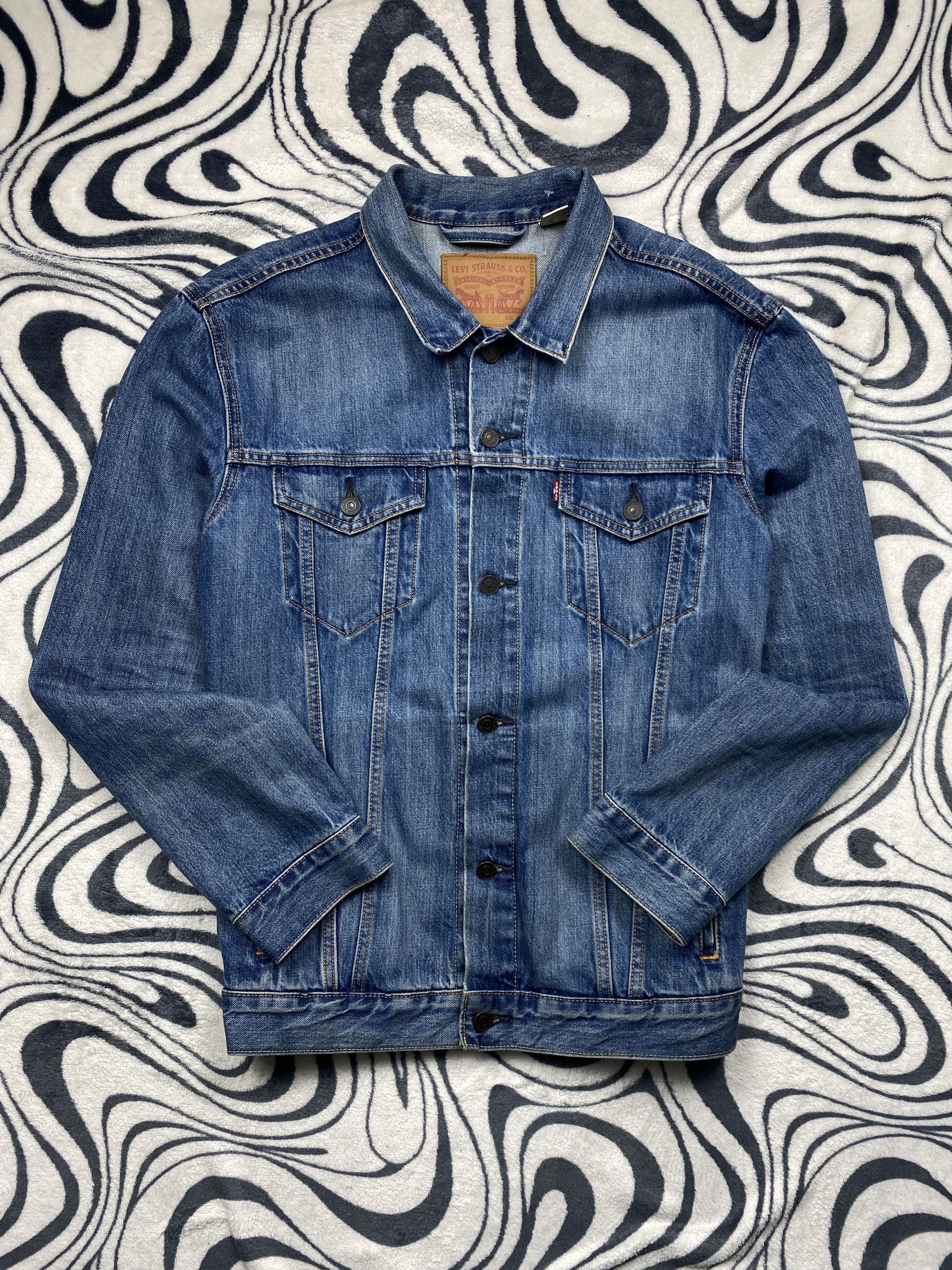 Levi's Levis Vintage Mens Denim Jacket Jeans Size US XL / EU 56 / 4 - 1 Thumbnail