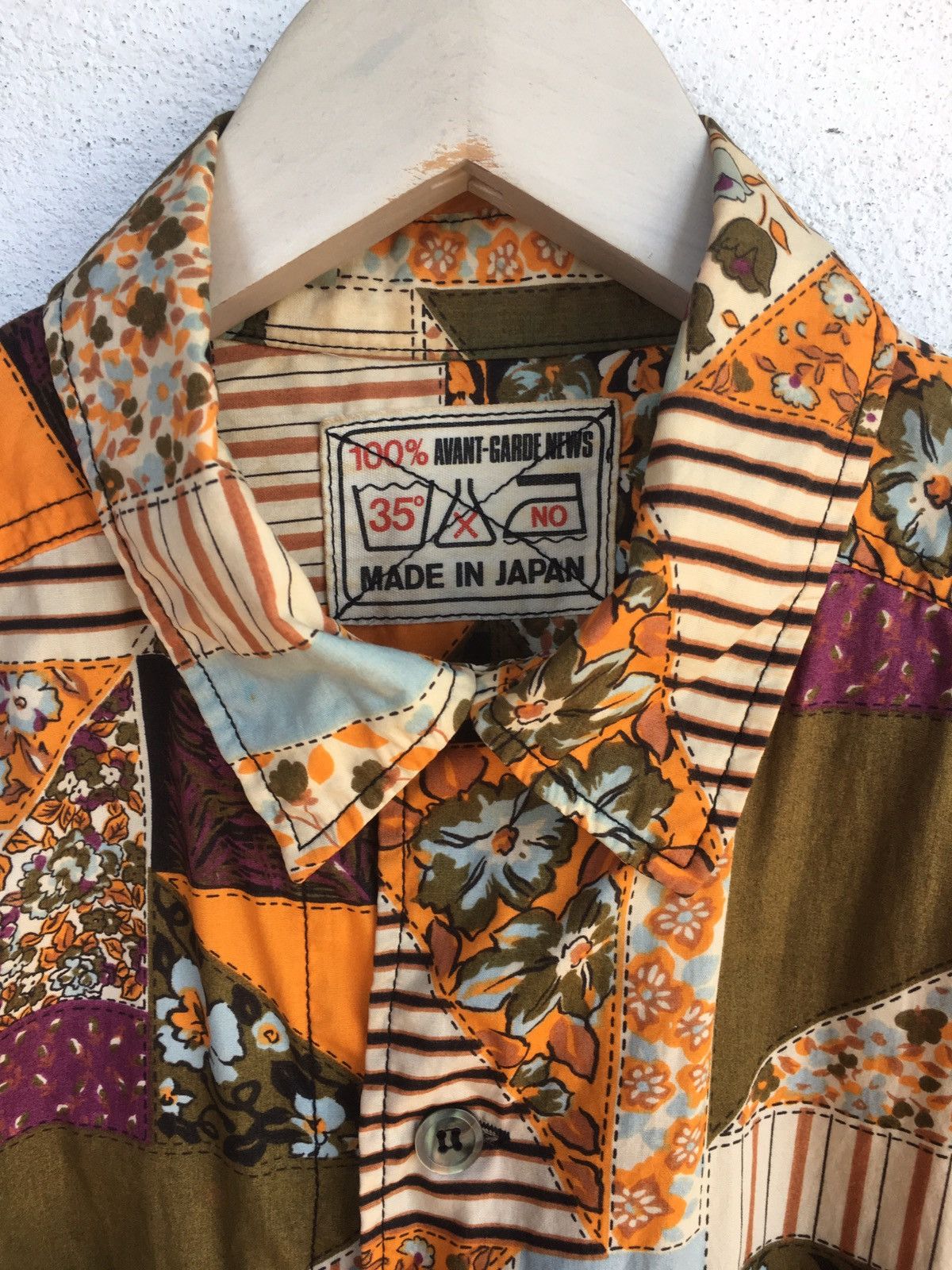 Japanese Brand 100% Avant-Garde News All Overprint Patchwork Design Size US XL / EU 56 / 4 - 7 Thumbnail