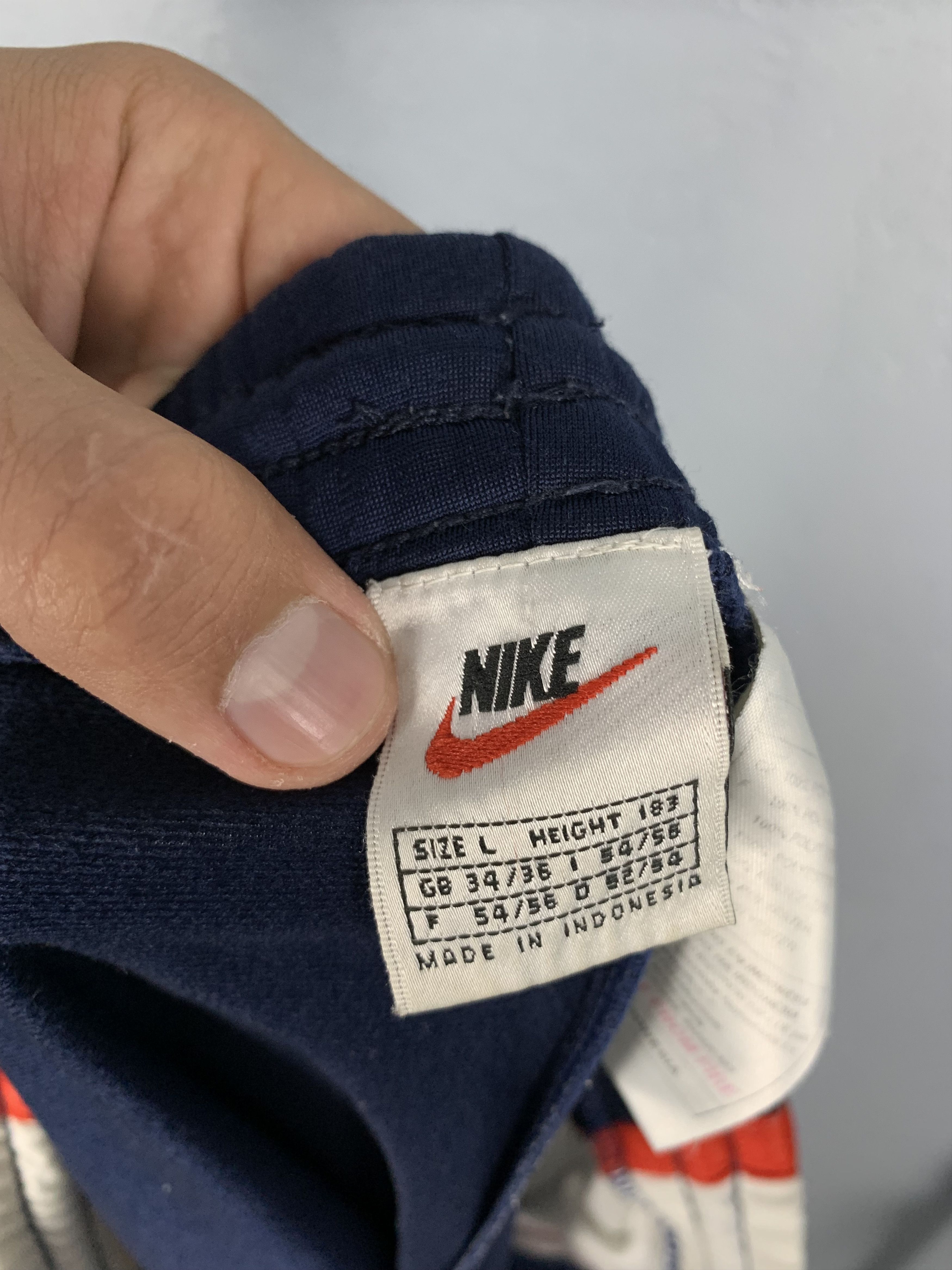 Nike × Vintage Nike 90s Vintage Mens Nylon Shorts Big Logo Swoosh Size US 34 / EU 50 - 7 Thumbnail