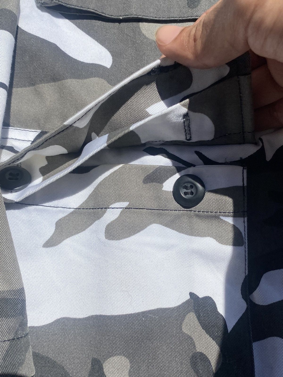 Vintage Vintage BW snow tree camo button up military jacket Size US S / EU 44-46 / 1 - 3 Thumbnail