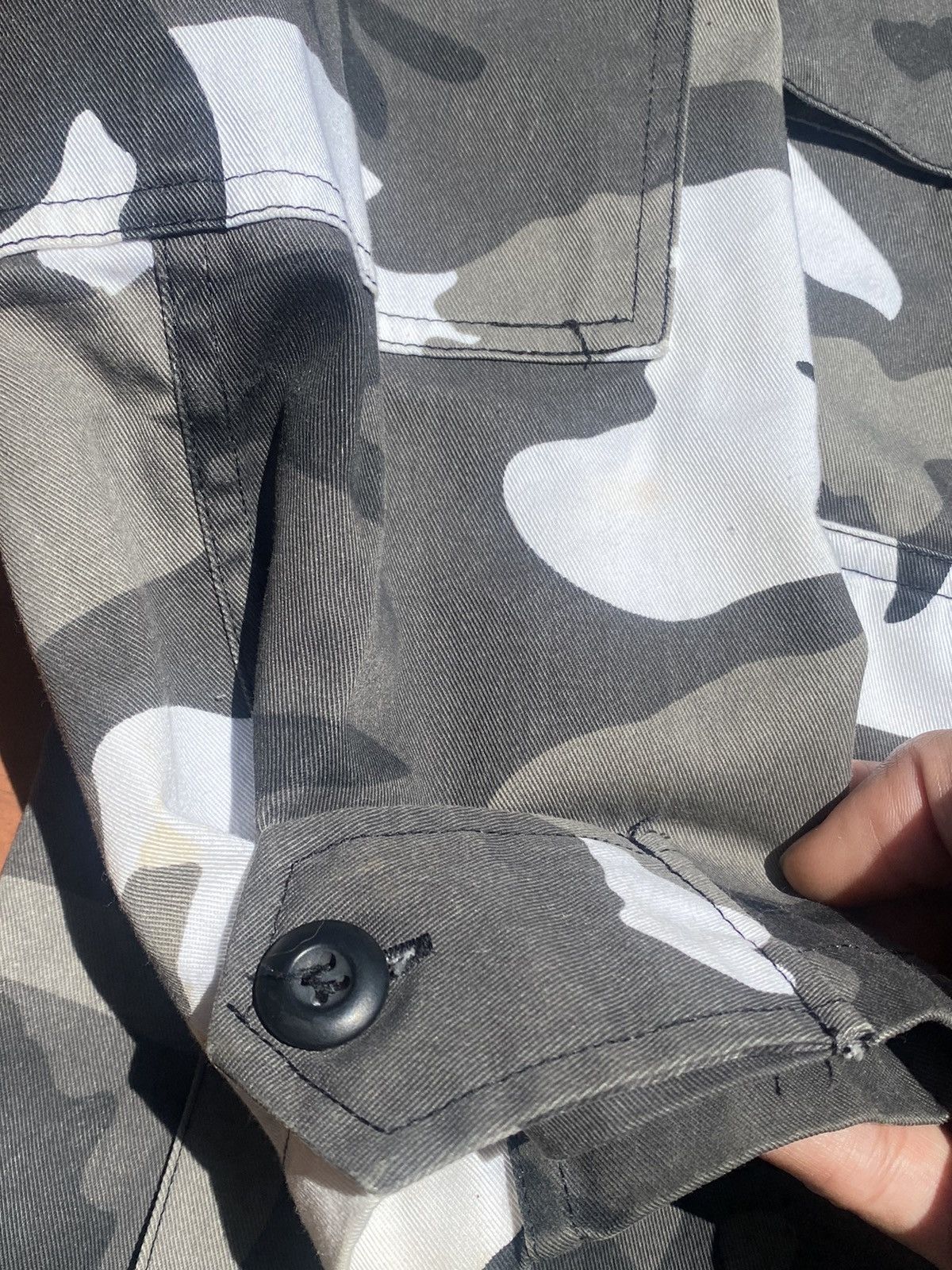 Vintage Vintage BW snow tree camo button up military jacket Size US S / EU 44-46 / 1 - 4 Thumbnail