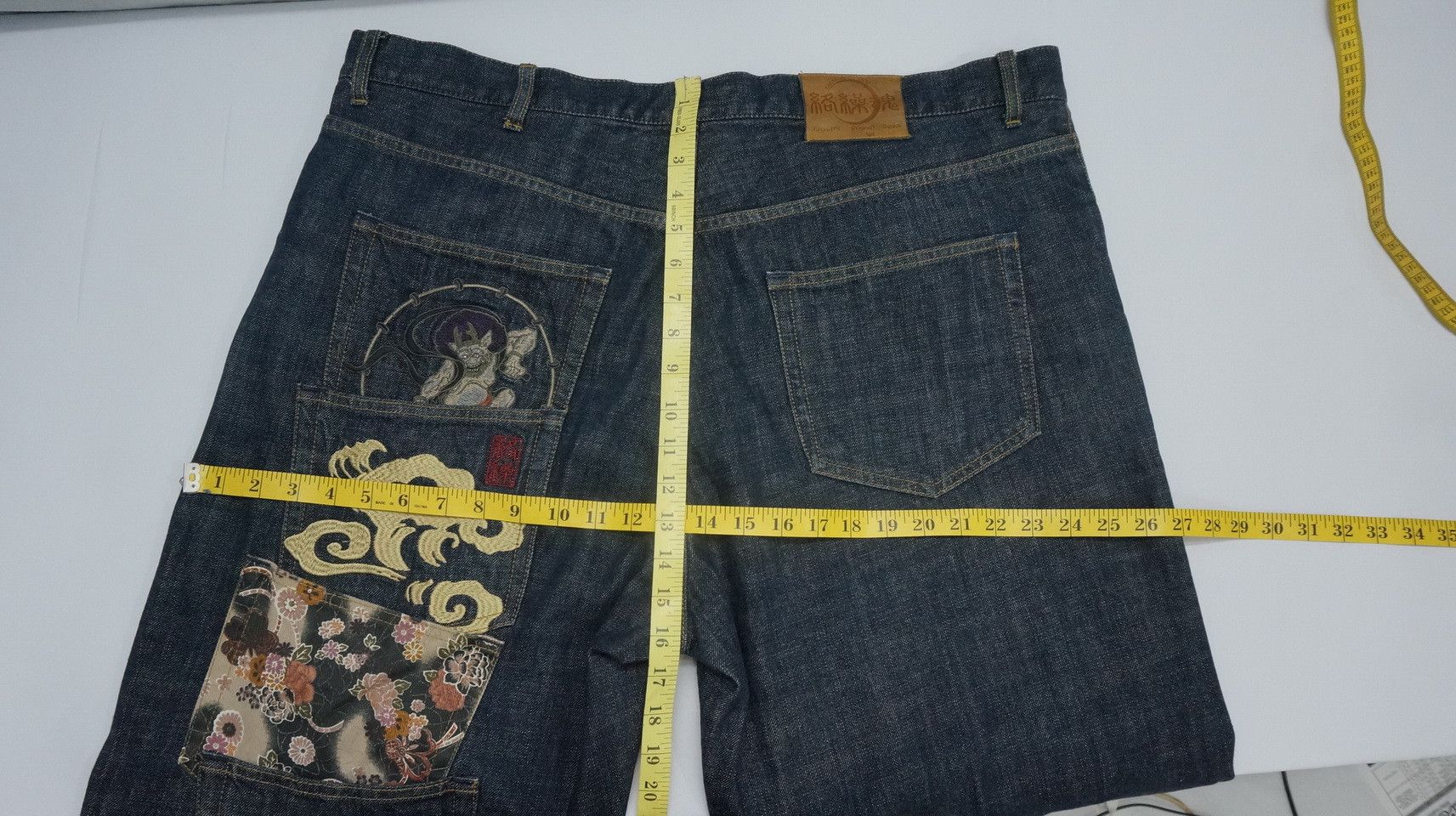 Japanese Brand 🔥 KARAKURI TAMASHII Fujin Raijin Rare Size Denim Size US 43 - 16 Thumbnail