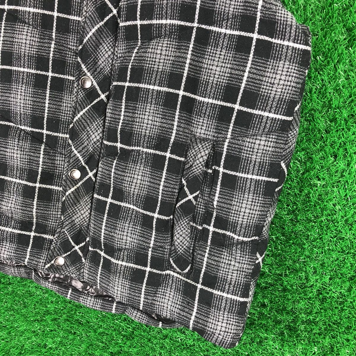 Plus One Clothing Vintage 90's Puffer Vest Checkered by Plus One Size US S / EU 44-46 / 1 - 3 Thumbnail