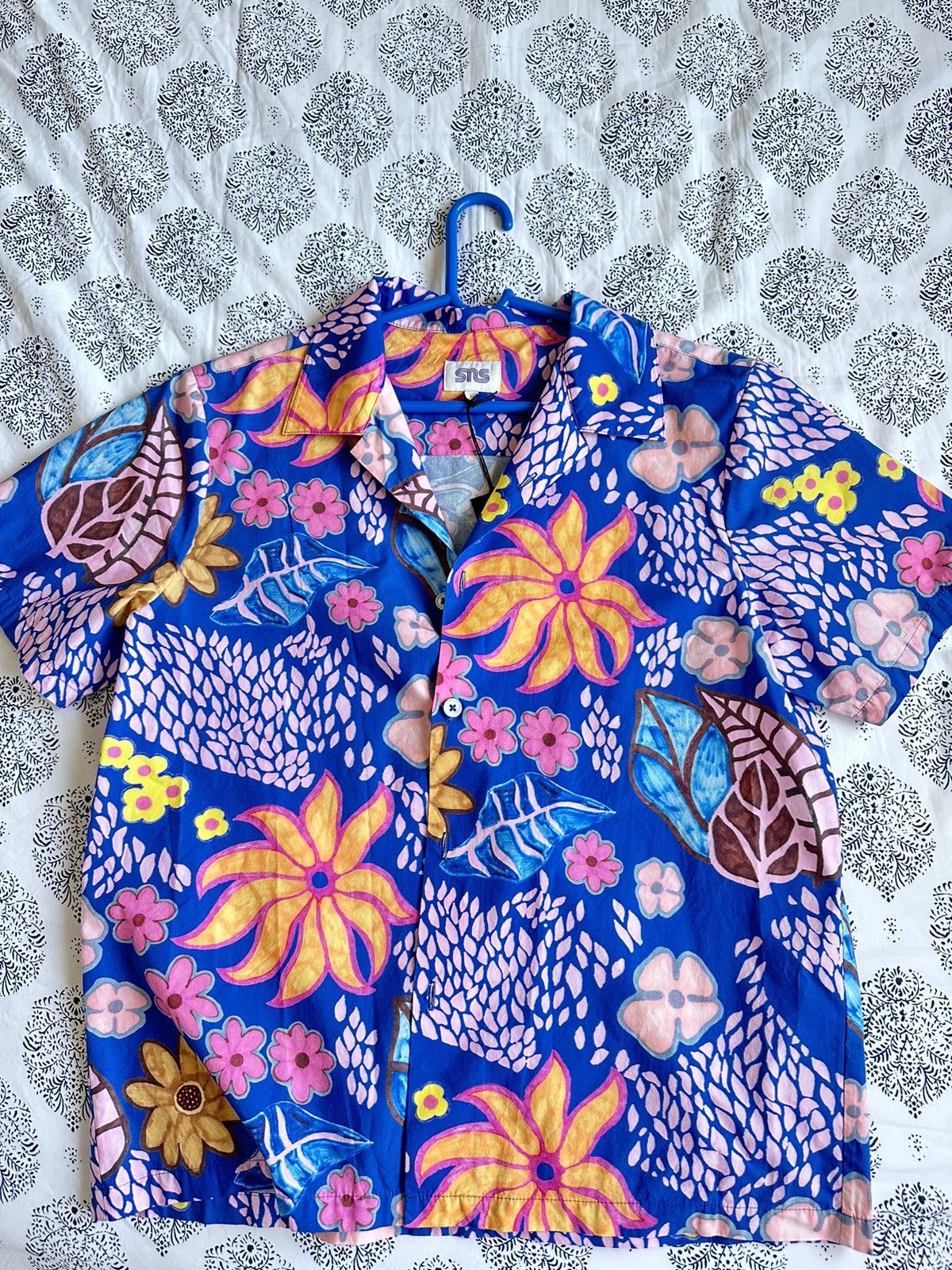 image of Sneakersnstuff Shirt in Blue, Men's (Size Large)