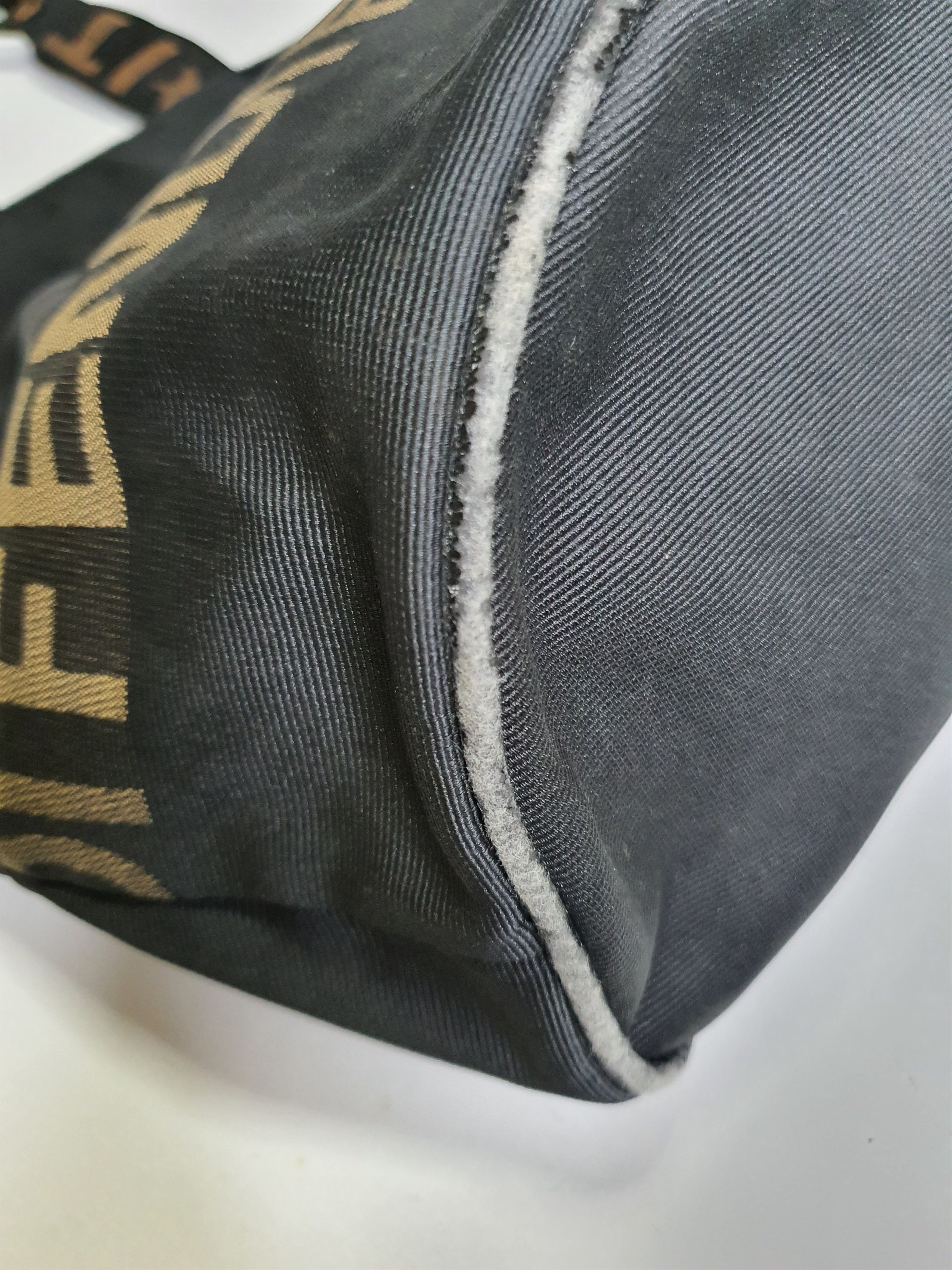 Fendi Vintage Fendi Tote Bag ITALY. Size ONE SIZE - 16 Thumbnail