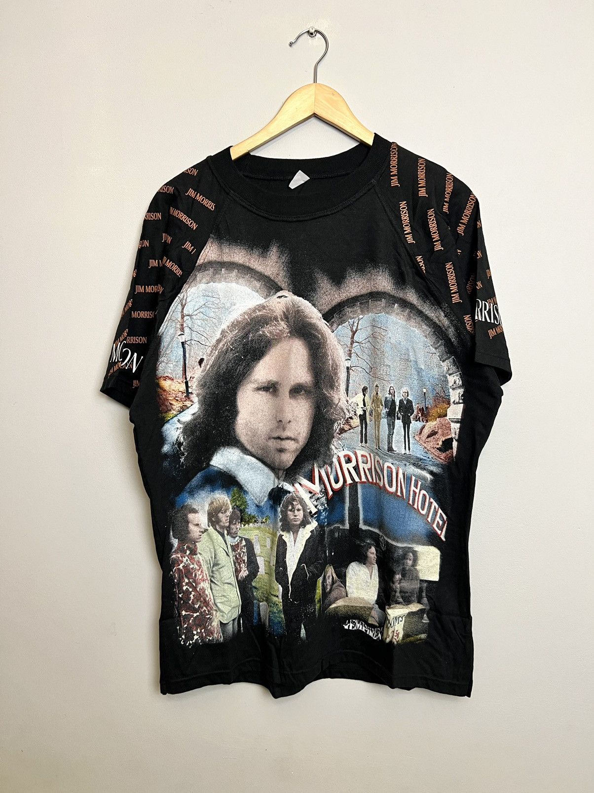 Band Tees Very Rare 90s The Doors Morisson Hotel Vintage Band Tshirt Size US XL / EU 56 / 4 - 1 Thumbnail
