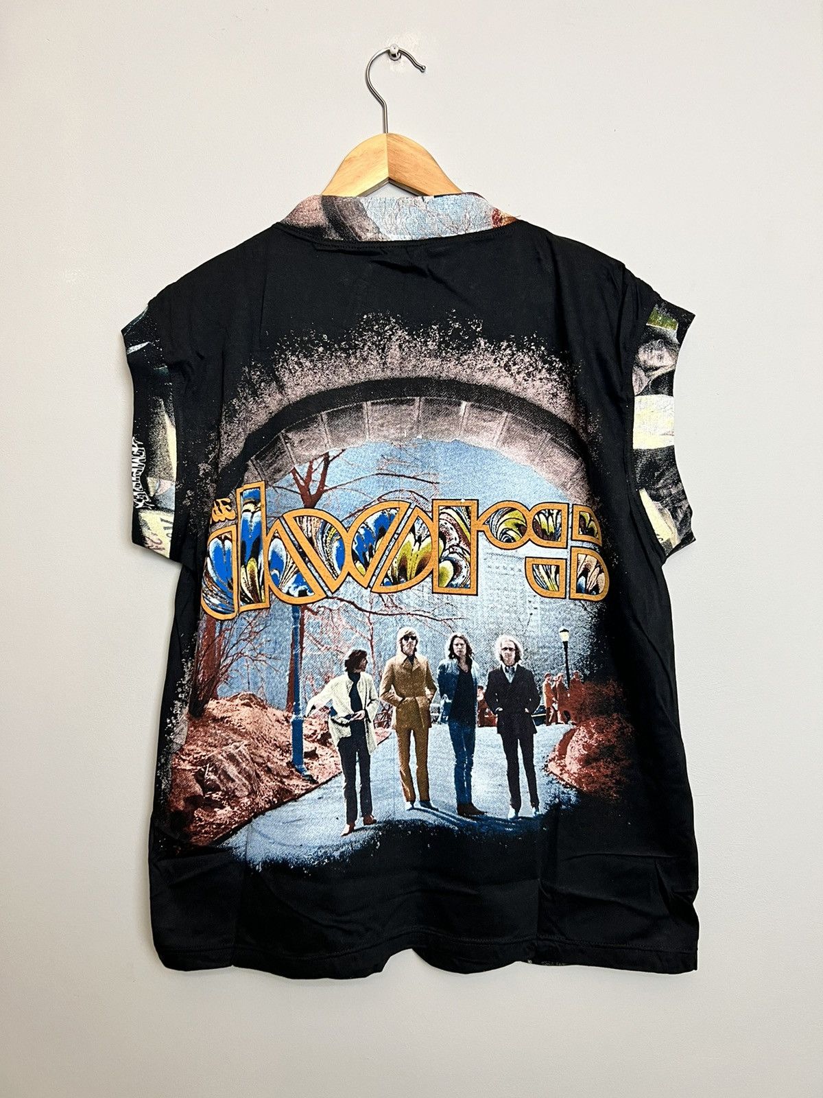 Band Tees Very Rare 90s The Doors Morisson Hotel Vintage Band Tshirt Size US XL / EU 56 / 4 - 2 Thumbnail