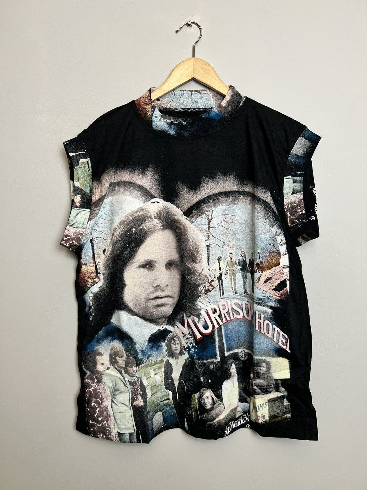 Band Tees Very Rare 90s The Doors Morisson Hotel Vintage Band Tshirt Size US XL / EU 56 / 4 - 1 Thumbnail
