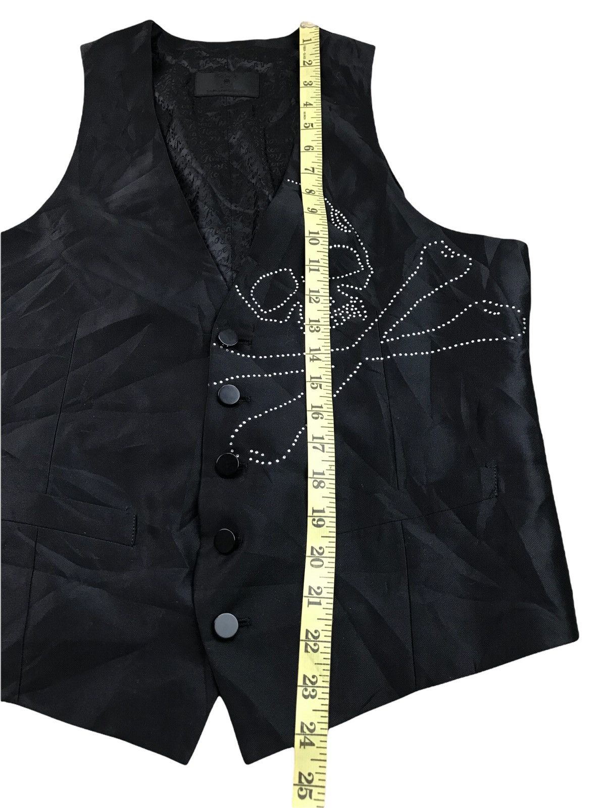 Roen 🔥RARE🔥ROEN SEMANTIC DESIGN HIROMU TAKAHARA SKULLS VEST Size US M / EU 48-50 / 2 - 12 Thumbnail