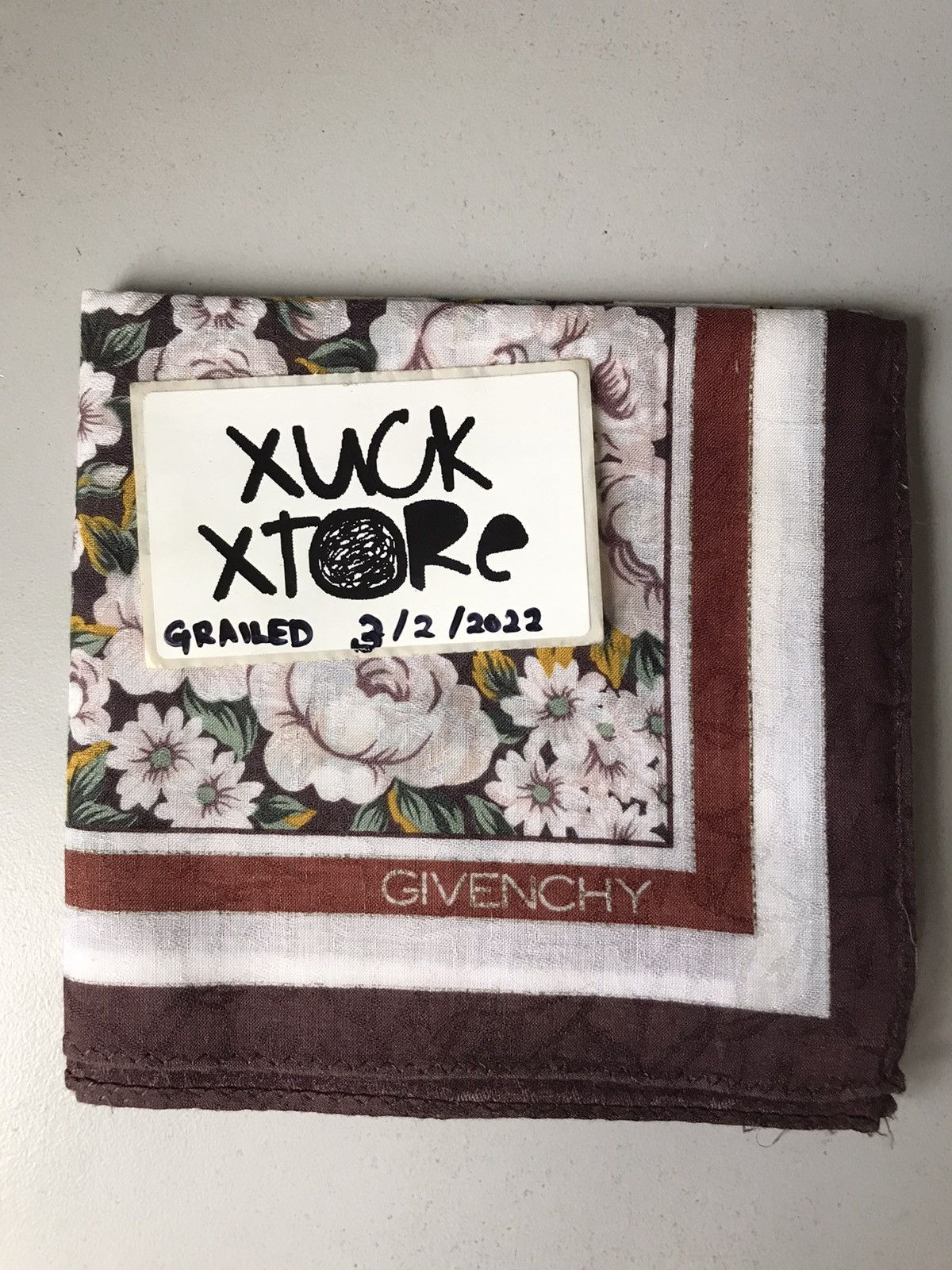 Givenchy Givenchy handkerchief / bandana / Neckerchief Size ONE SIZE - 7 Thumbnail