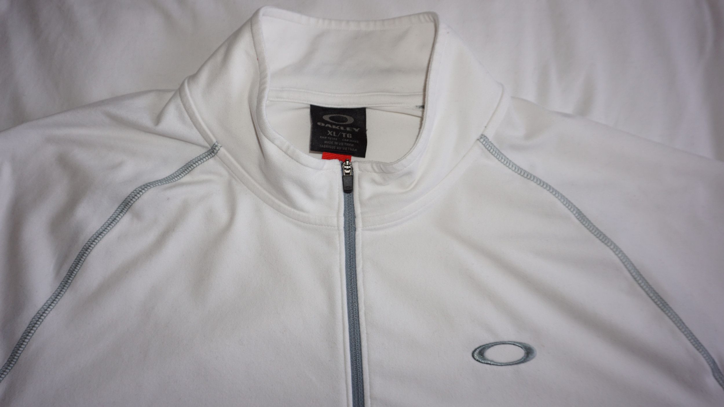 Oakley Oakley Vintage O Hydrolix Thermal Active 1/3 Zip Longsleeve Size US XL / EU 56 / 4 - 3 Thumbnail