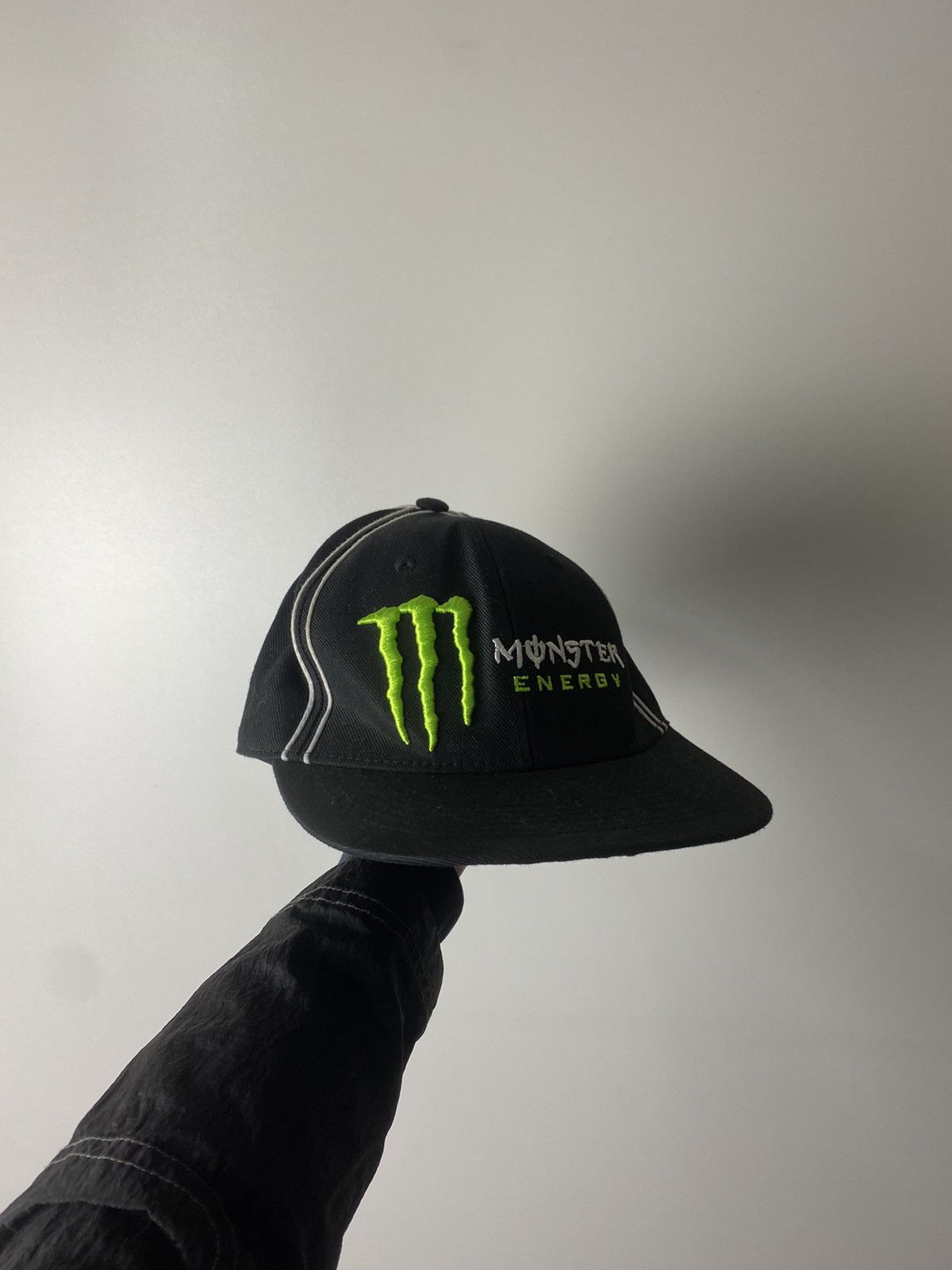 Vintage Monster Energy vintage hat size OS Size ONE SIZE - 1 Thumbnail