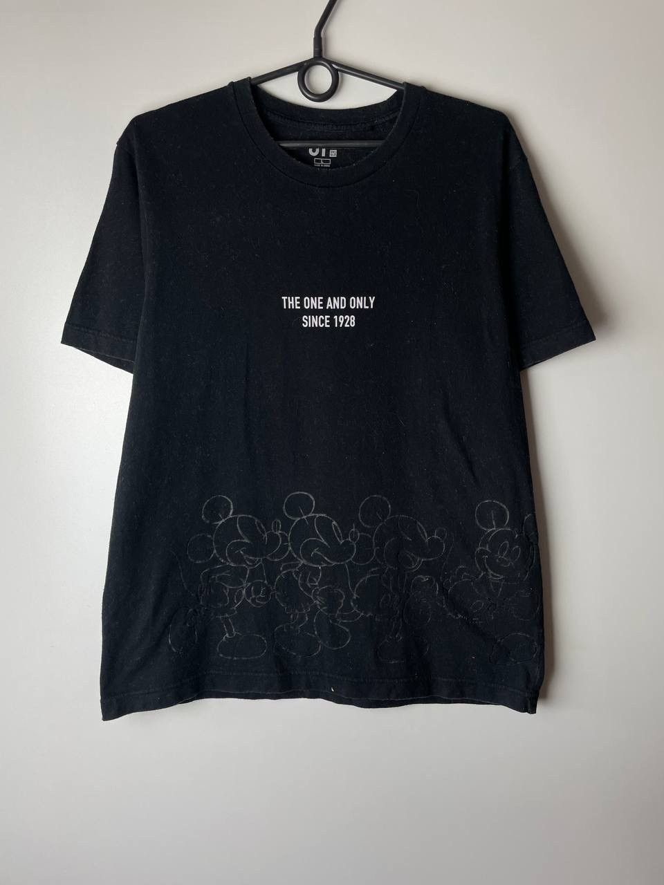 Uniqlo Uniqlo Disney t-shirts size L Size US L / EU 52-54 / 3 - 1 Thumbnail