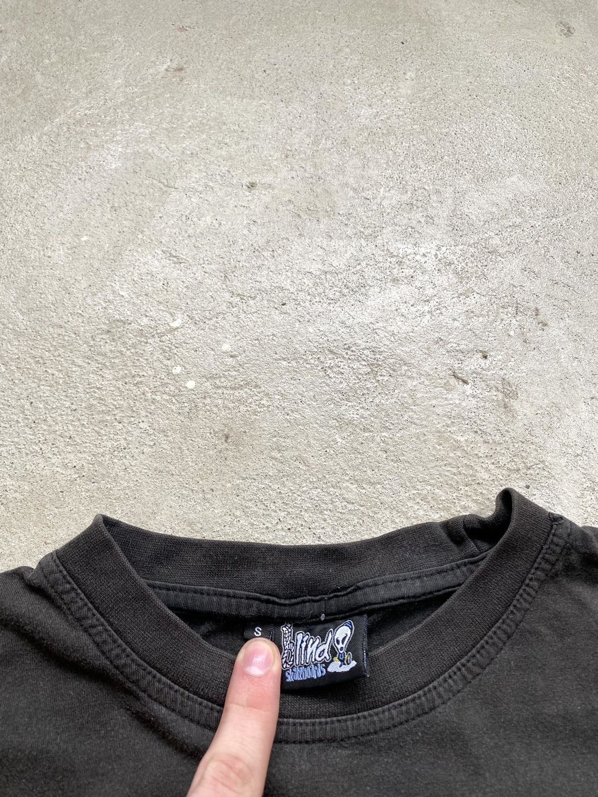 Hook-Ups 90’s Vintage Blind Skateboards Hook Ups Skate Gang Size US S / EU 44-46 / 1 - 8 Thumbnail