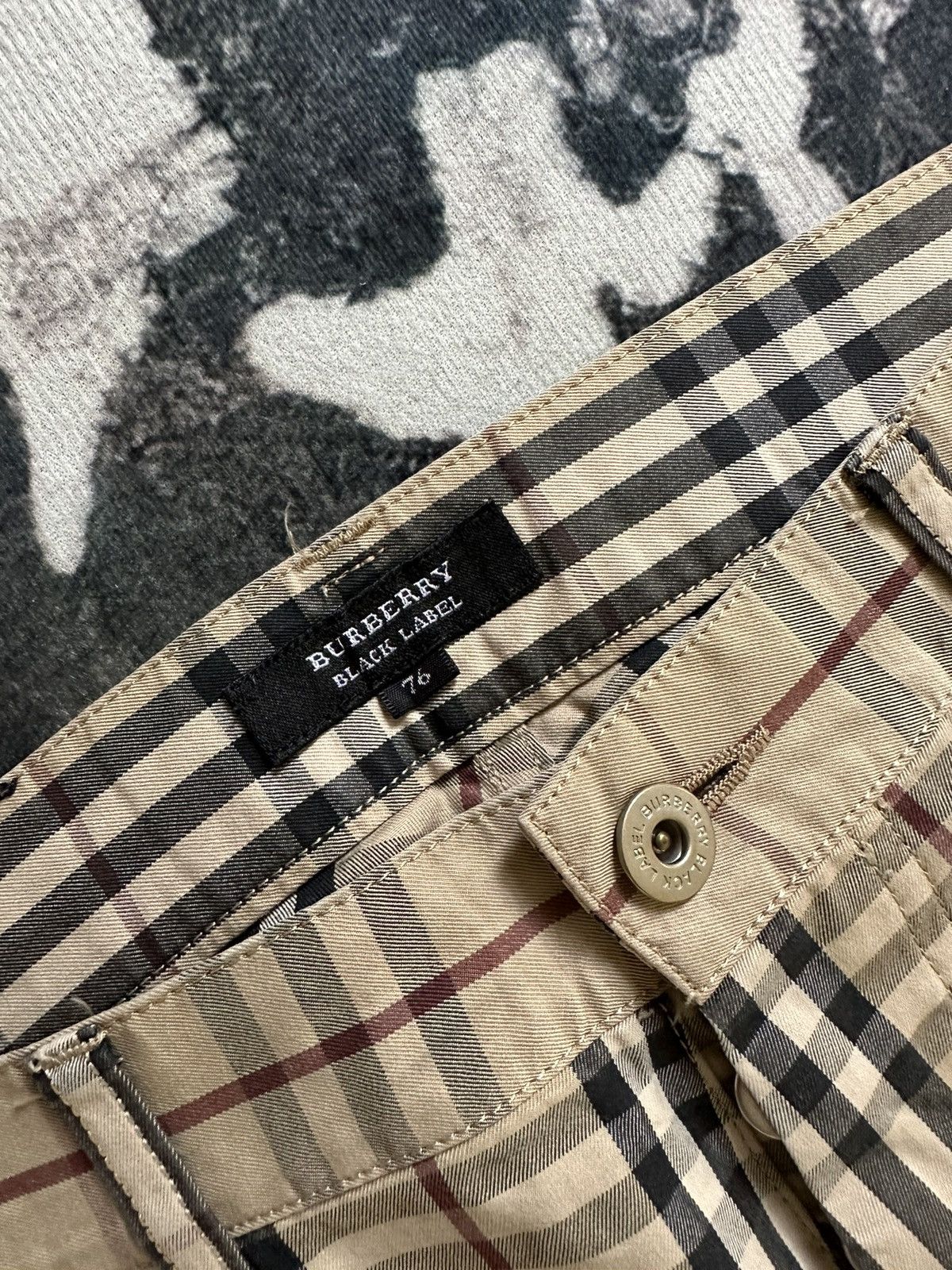 【BURBERRY BLACK LABEL】 Burberry Zipper Jacket Burberry Sweater Burberry Black Label