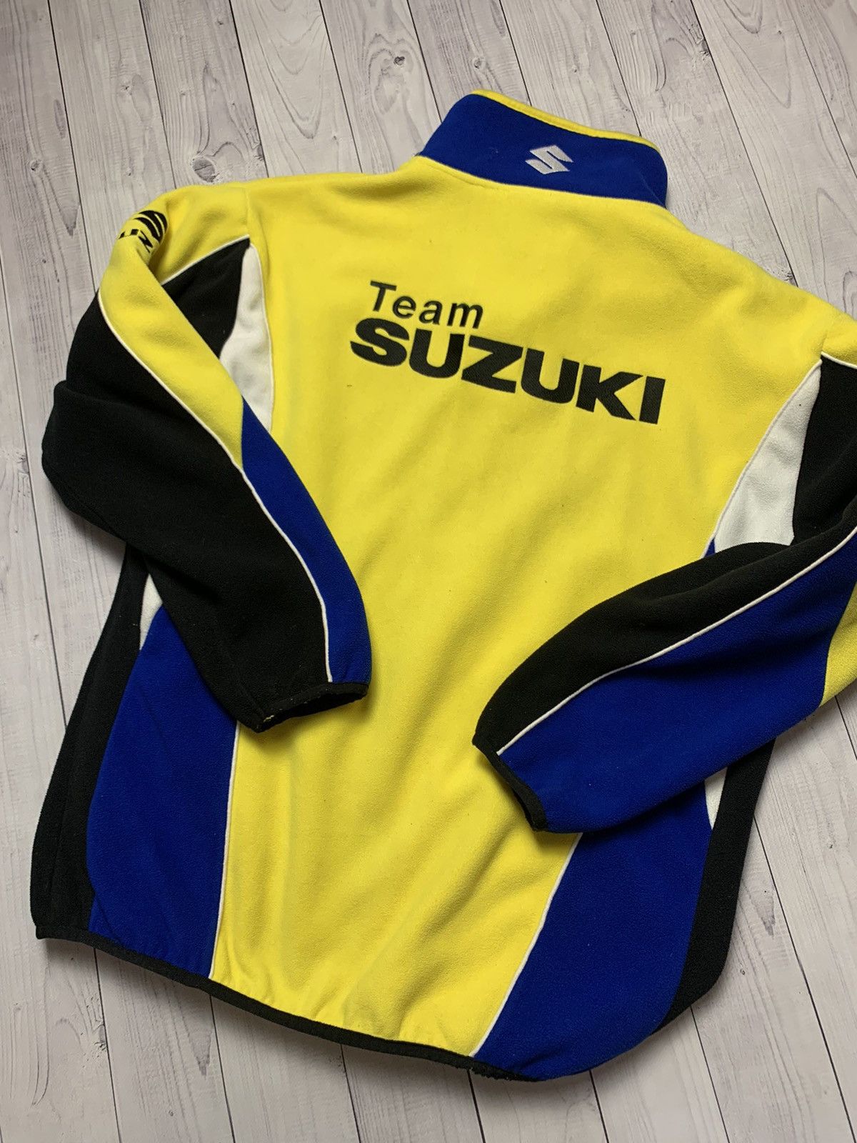 Vintage Vintage Suzuki fleece jacket size M yellow Size US M / EU 48-50 / 2 - 1 Thumbnail
