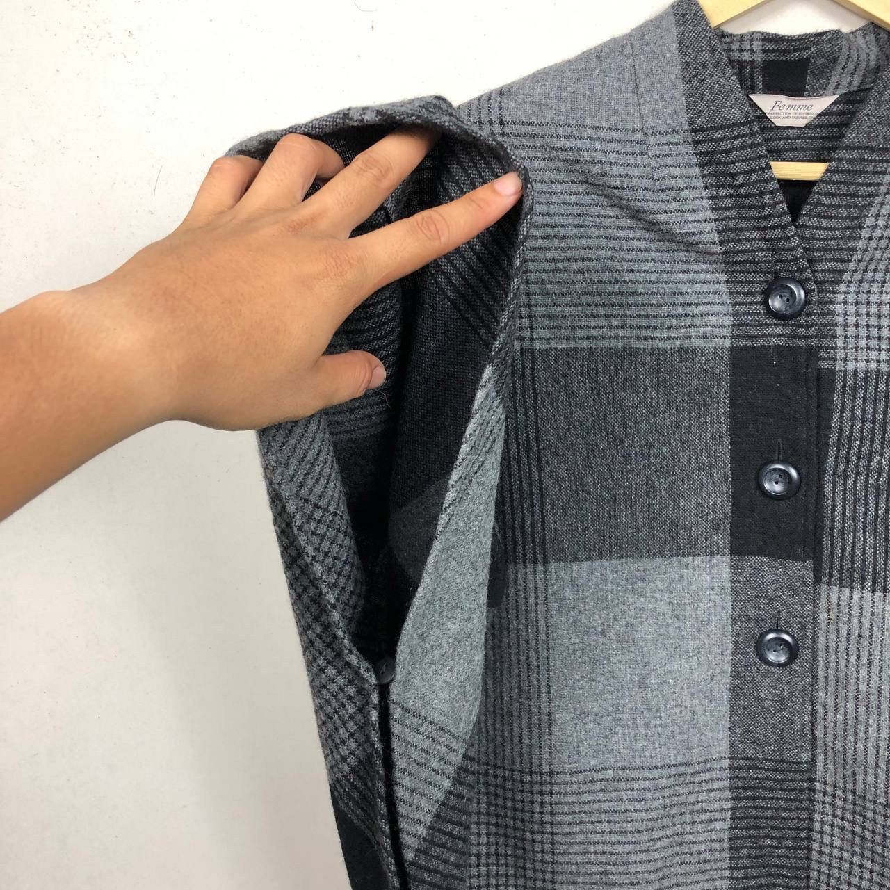 Cloak Avant Garde Femme Checkered Dark Poncho Cloak Capes Size US L / EU 52-54 / 3 - 4 Thumbnail