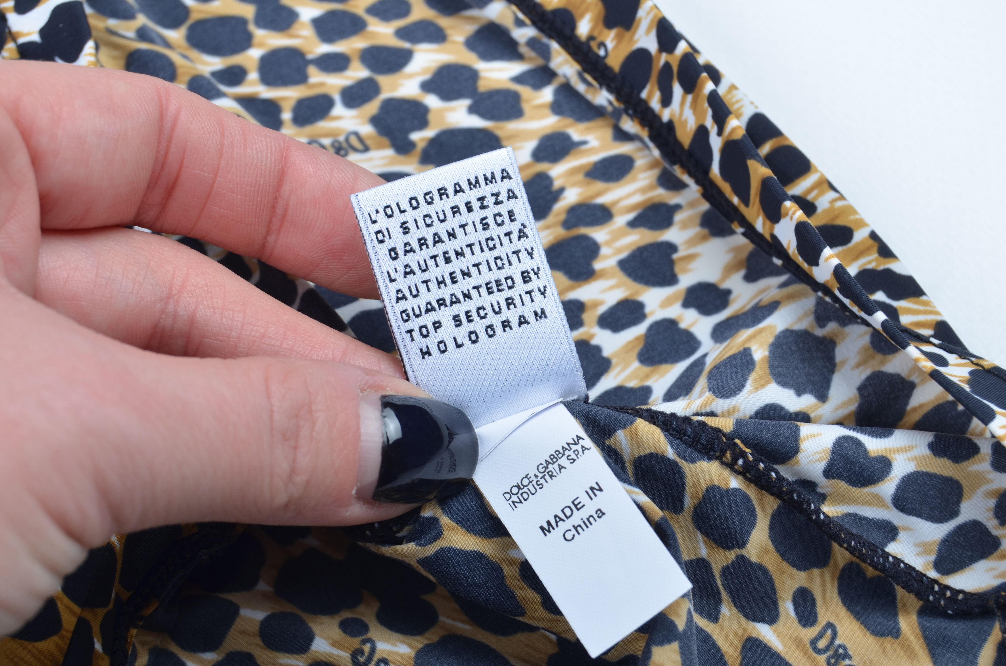 Dolce & Gabbana Vintage Dolce & Gabbana Leopard Tee Size S / US 4 / IT 40 - 8 Thumbnail