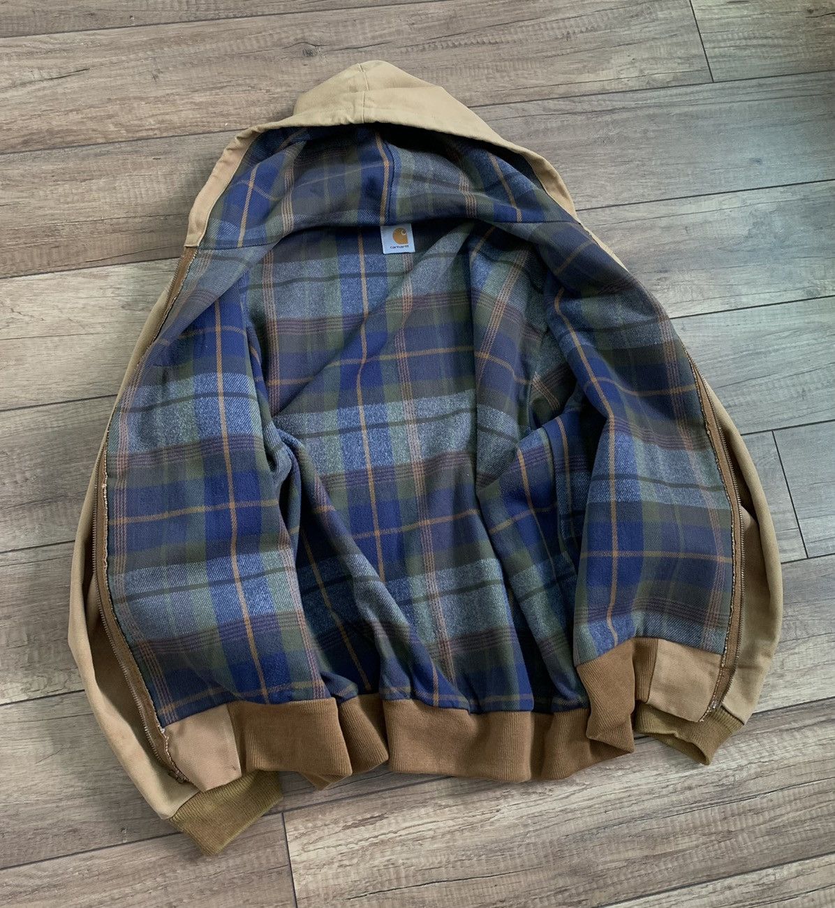 Carhartt Vintage Carhartt Sunfaded Distressed Hooded Jacket Bomber Size US L / EU 52-54 / 3 - 14 Thumbnail