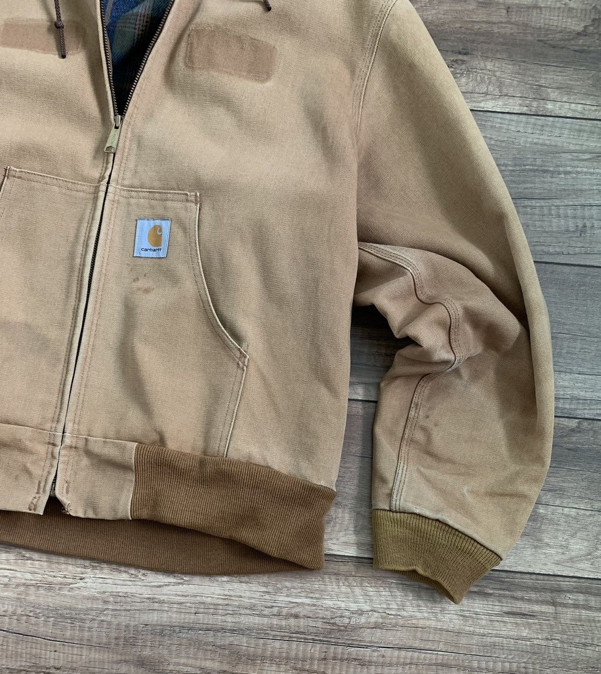 Carhartt Vintage Carhartt Sunfaded Distressed Hooded Jacket Bomber Size US L / EU 52-54 / 3 - 7 Thumbnail