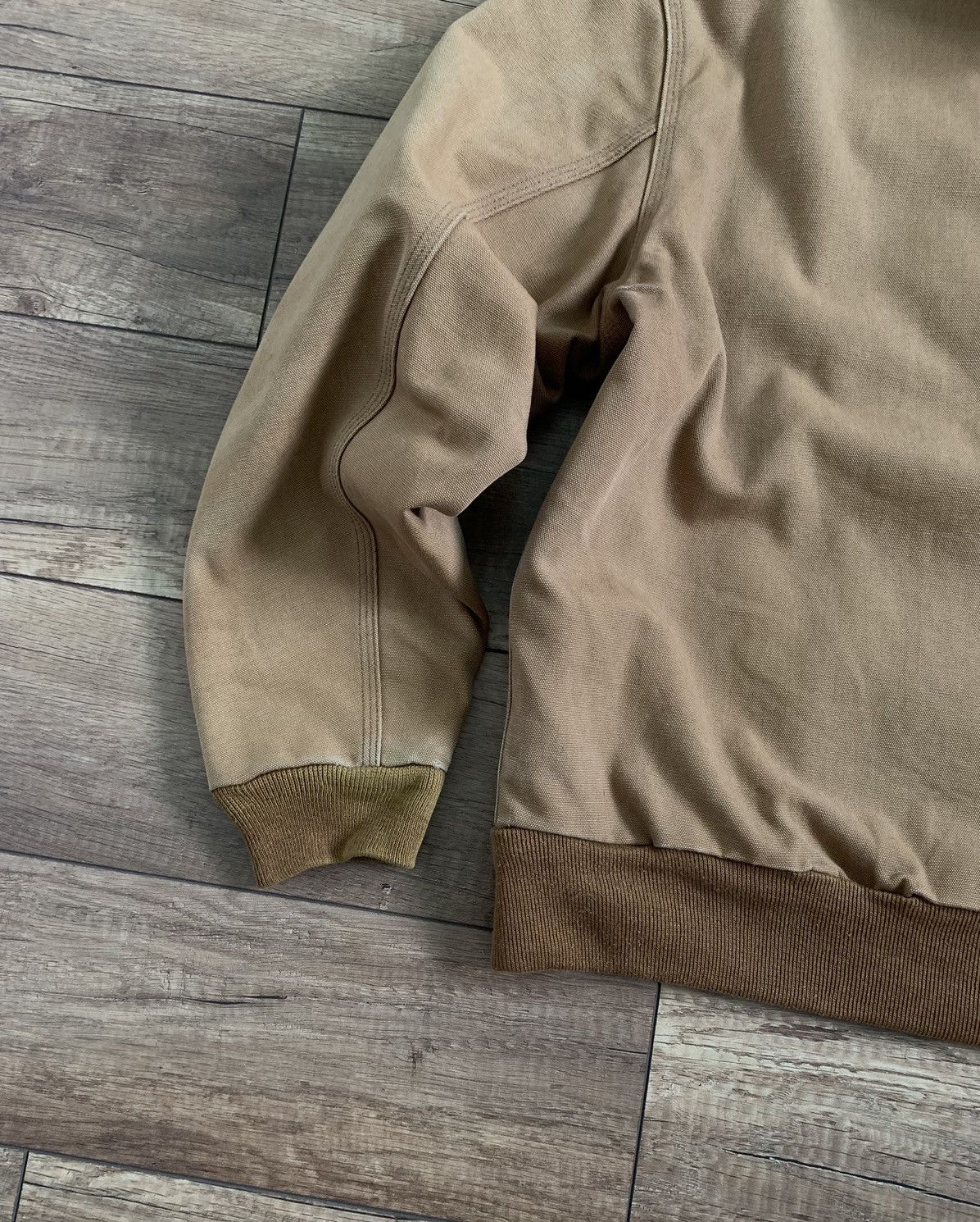 Carhartt Vintage Carhartt Sunfaded Distressed Hooded Jacket Bomber Size US L / EU 52-54 / 3 - 11 Thumbnail