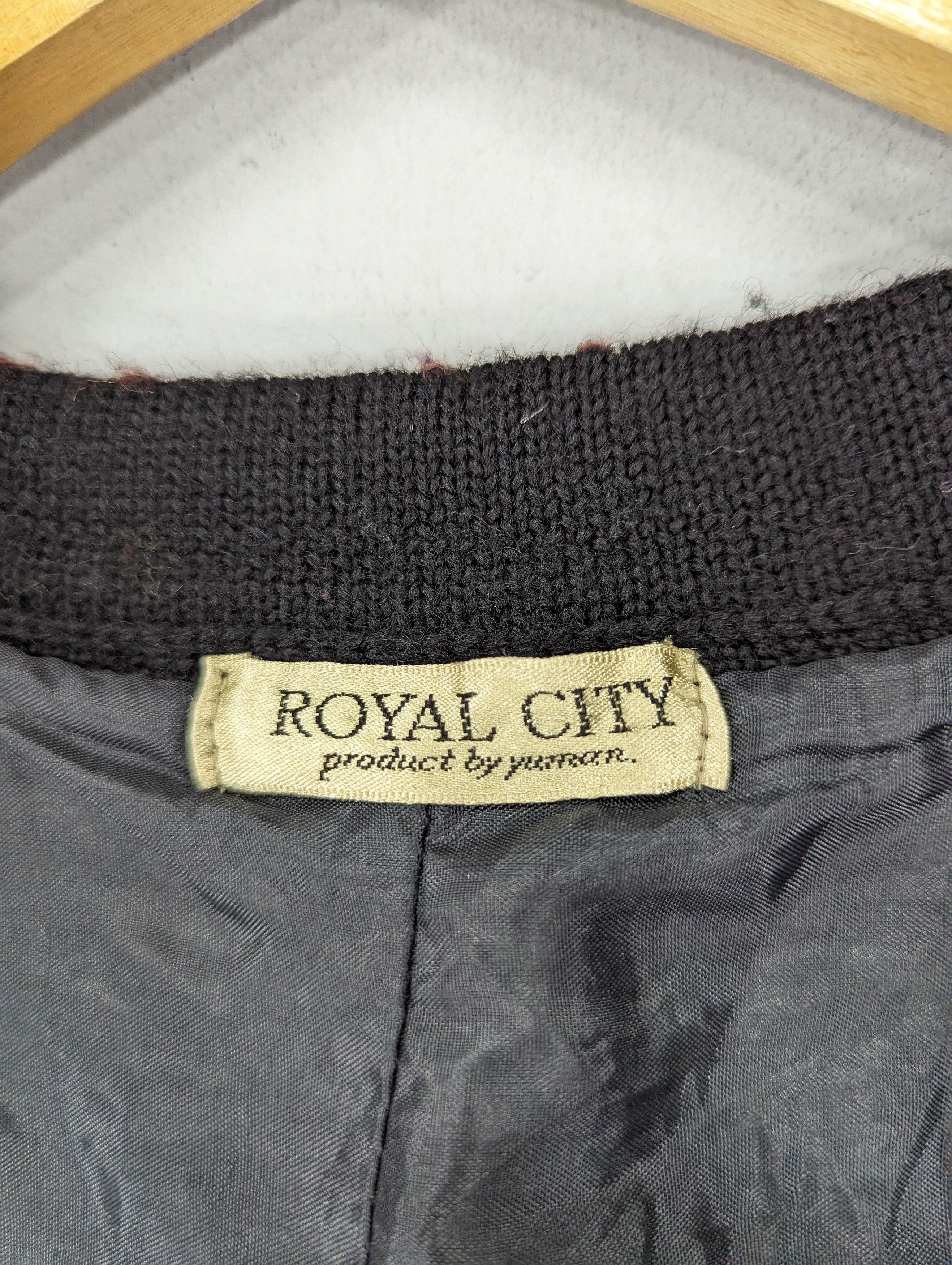 Japanese Brand × Vintage 💥RARE💥Vintage Royal City Knit Floral Embroidery Button Ups Size US M / EU 48-50 / 2 - 9 Thumbnail