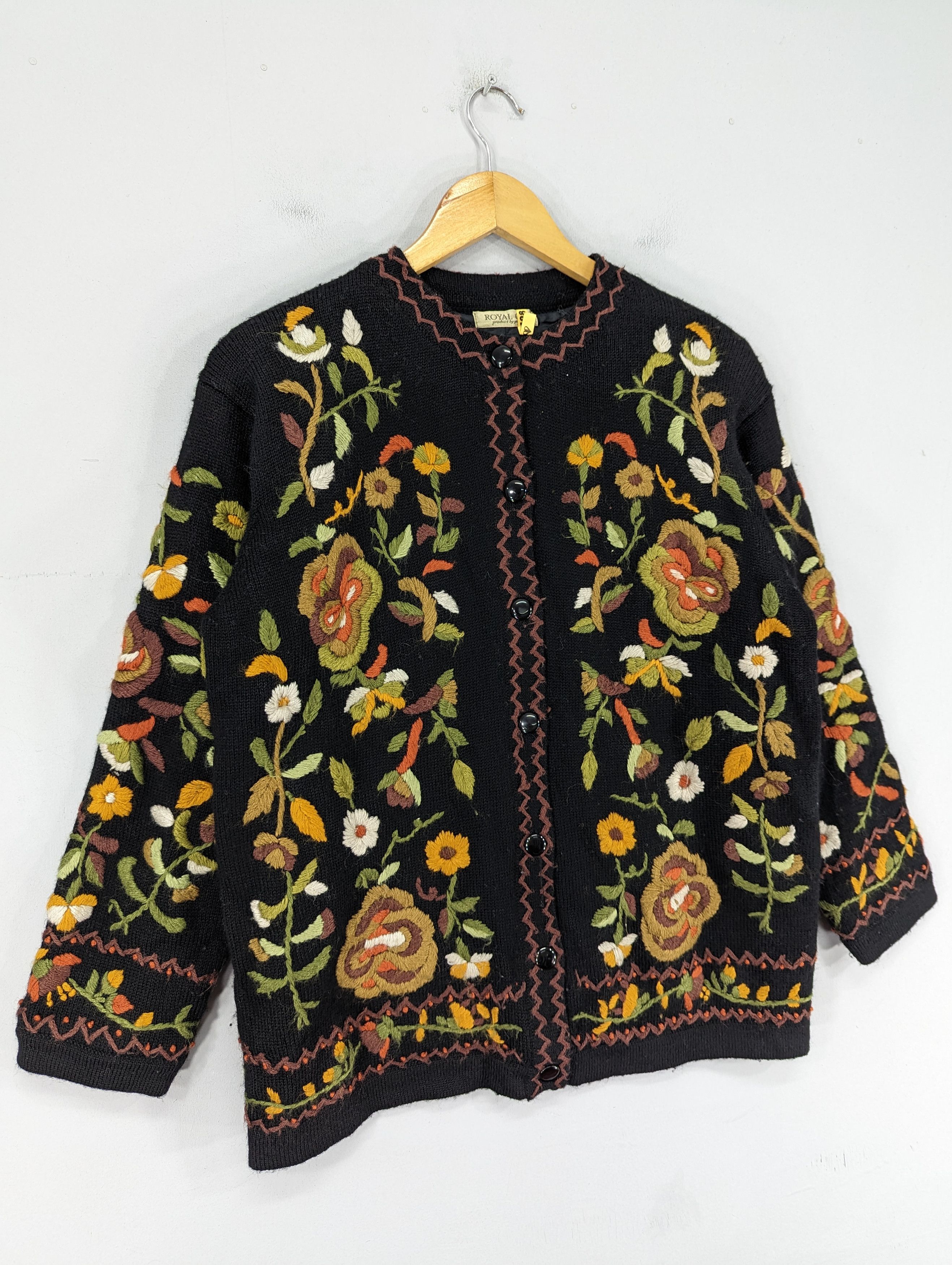 Japanese Brand × Vintage 💥RARE💥Vintage Royal City Knit Floral Embroidery Button Ups Size US M / EU 48-50 / 2 - 2 Thumbnail