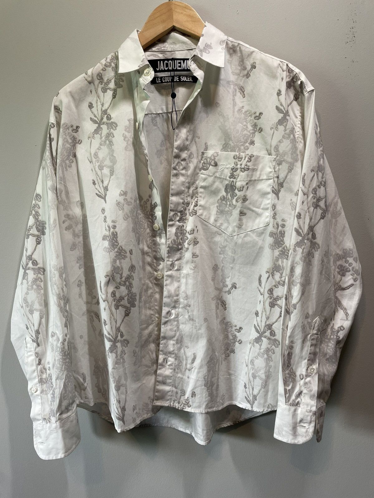 image of Grail Jacquemus Button Up Shirt in White, Men's (Size Medium)