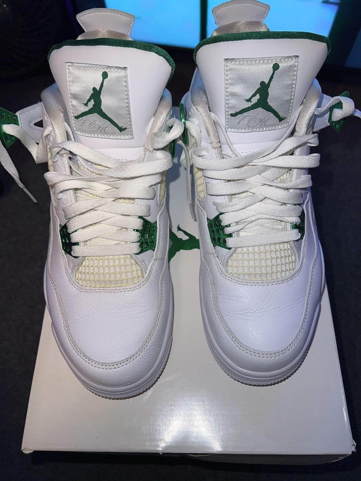 Jordan Brand Jordan 4 Metallic Green Size US 10.5 / EU 43-44 - 1 Thumbnail