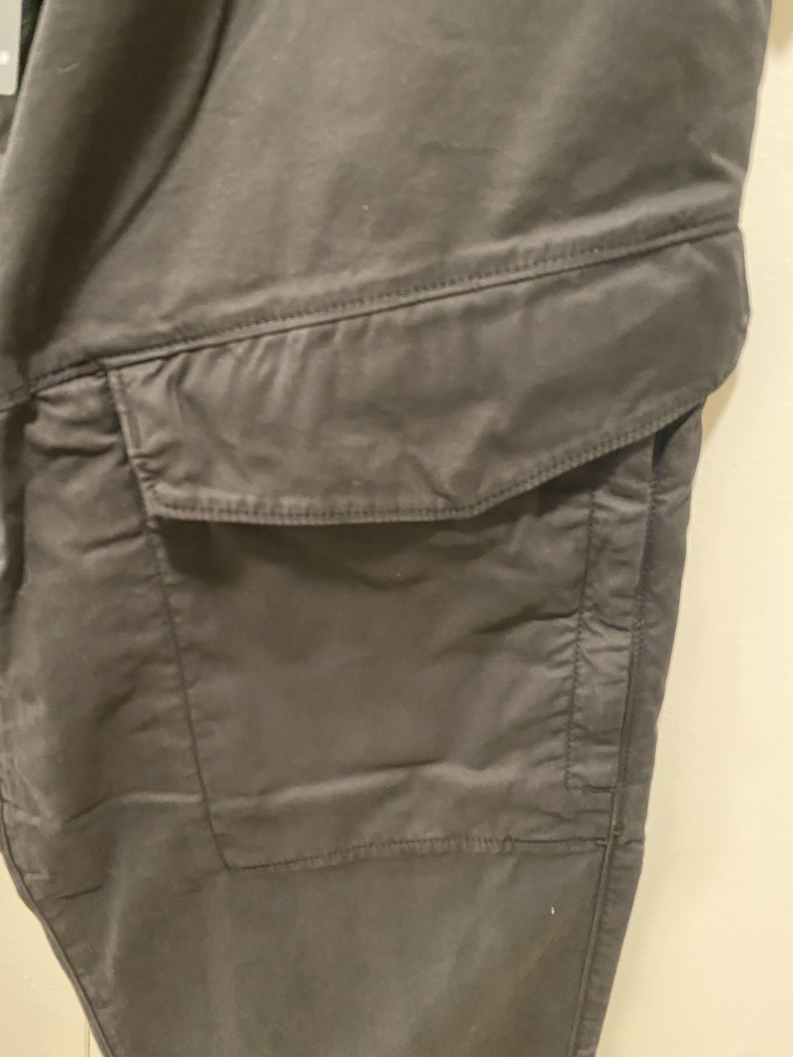 Stone Island NEW stone island GD brushed black cargo pants size 32 Size US 32 / EU 48 - 3 Thumbnail