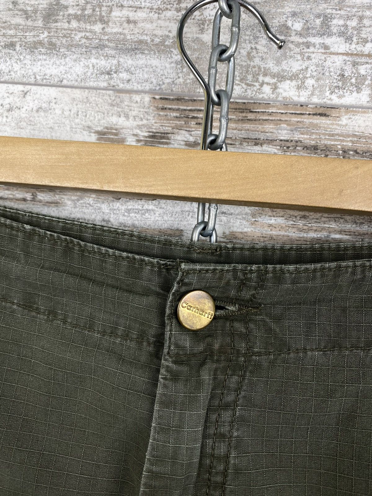 Carhartt Wip × Vintage Mens Vintage Carhartt WIP Cargo Bermuda shorts streetwear Size US 29 - 7 Thumbnail