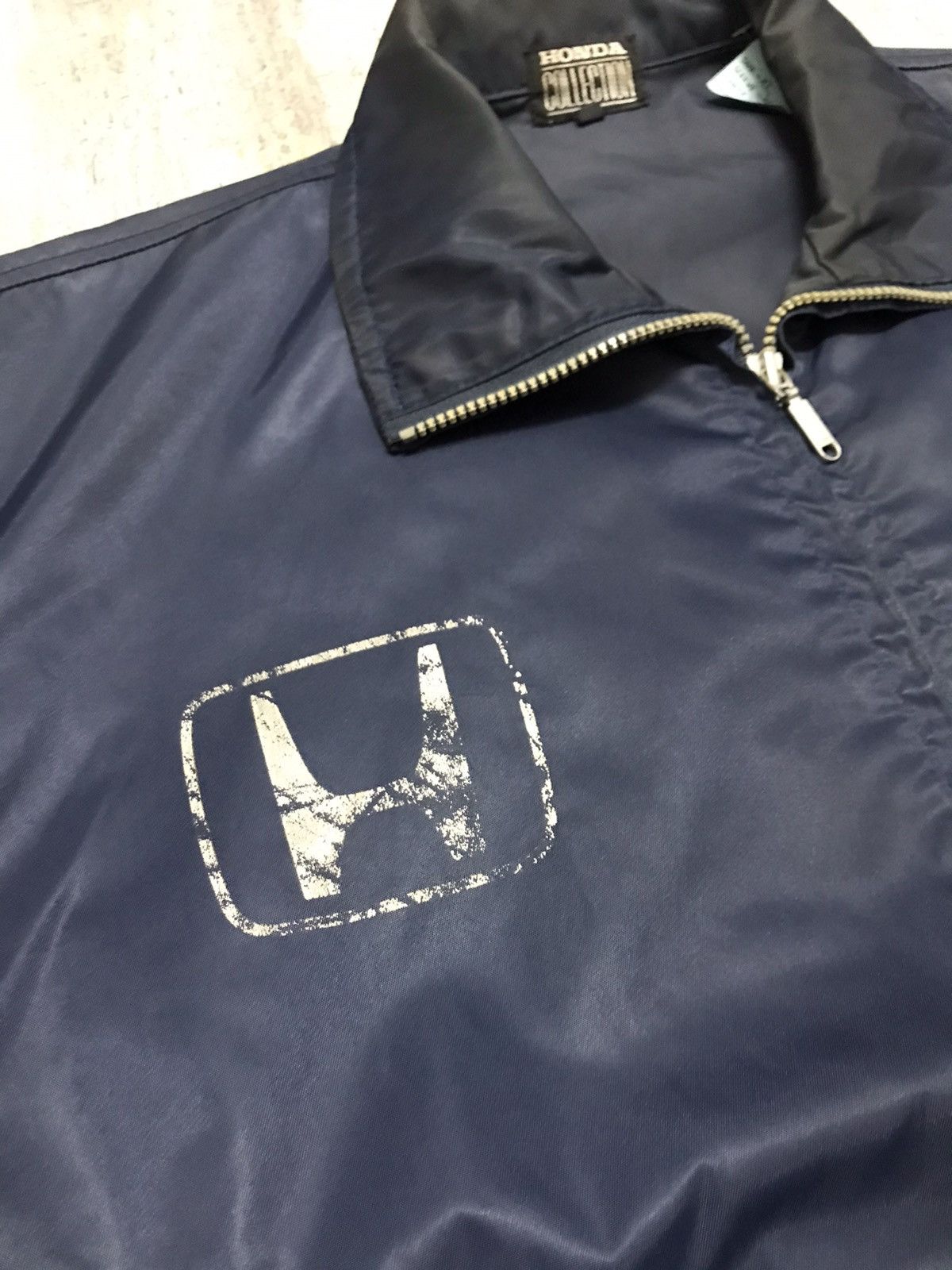 Vintage Vintage Honda Racing Team Big Logo Windbreaker Jacket Size US XL / EU 56 / 4 - 5 Thumbnail