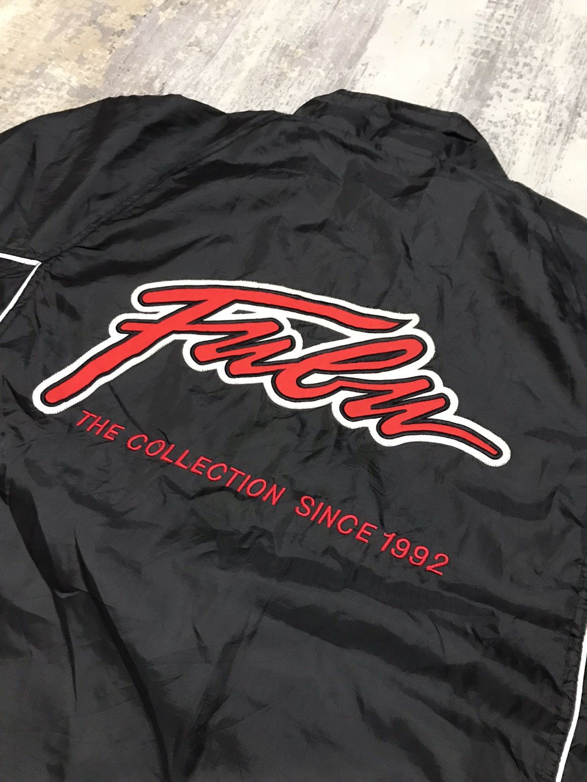 Fubu Vintage Fubu Big Logo Zipper Wind Breaker Jacket Size US L / EU 52-54 / 3 - 5 Thumbnail