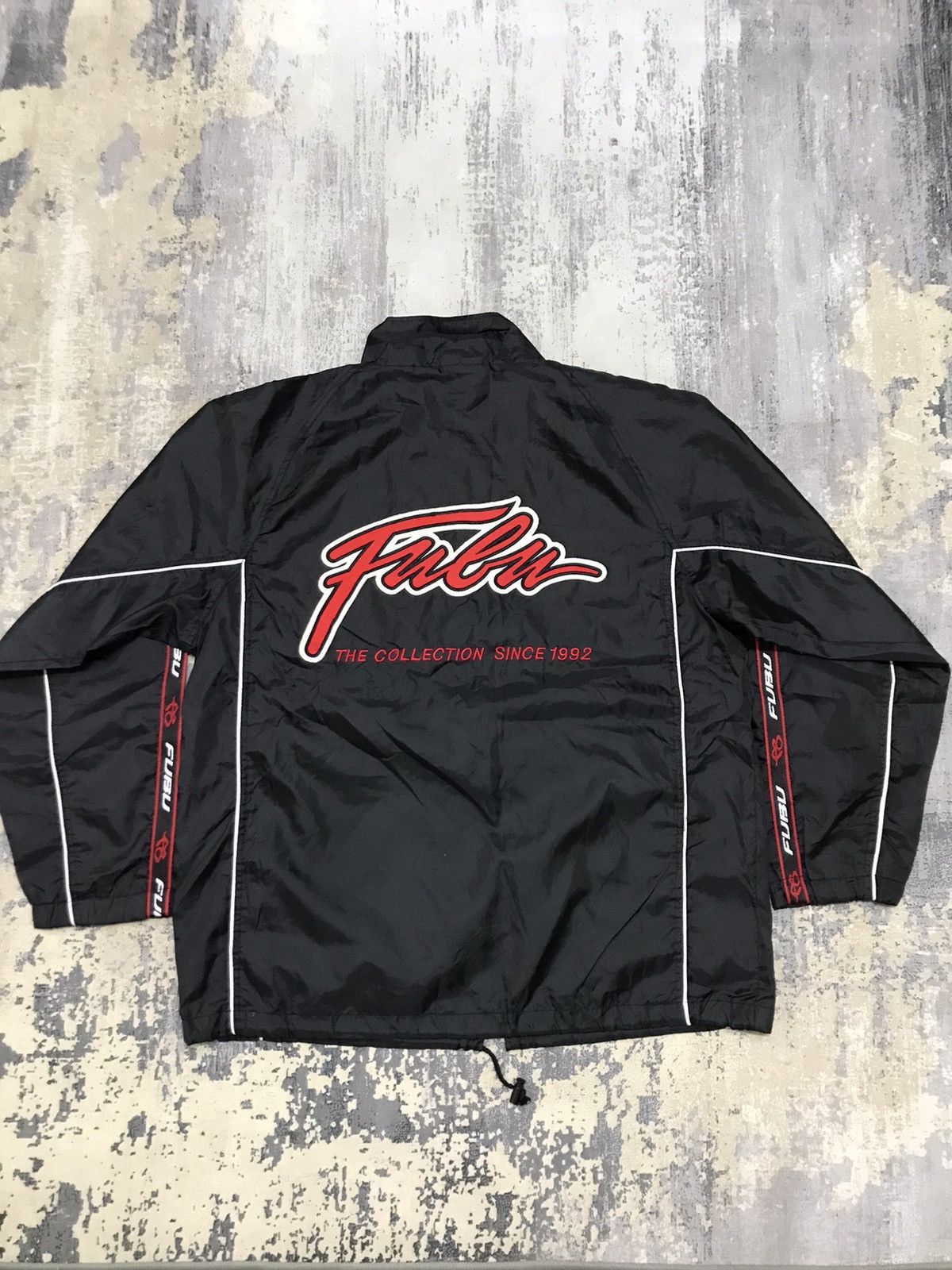 Fubu Vintage Fubu Big Logo Zipper Wind Breaker Jacket Size US L / EU 52-54 / 3 - 2 Thumbnail