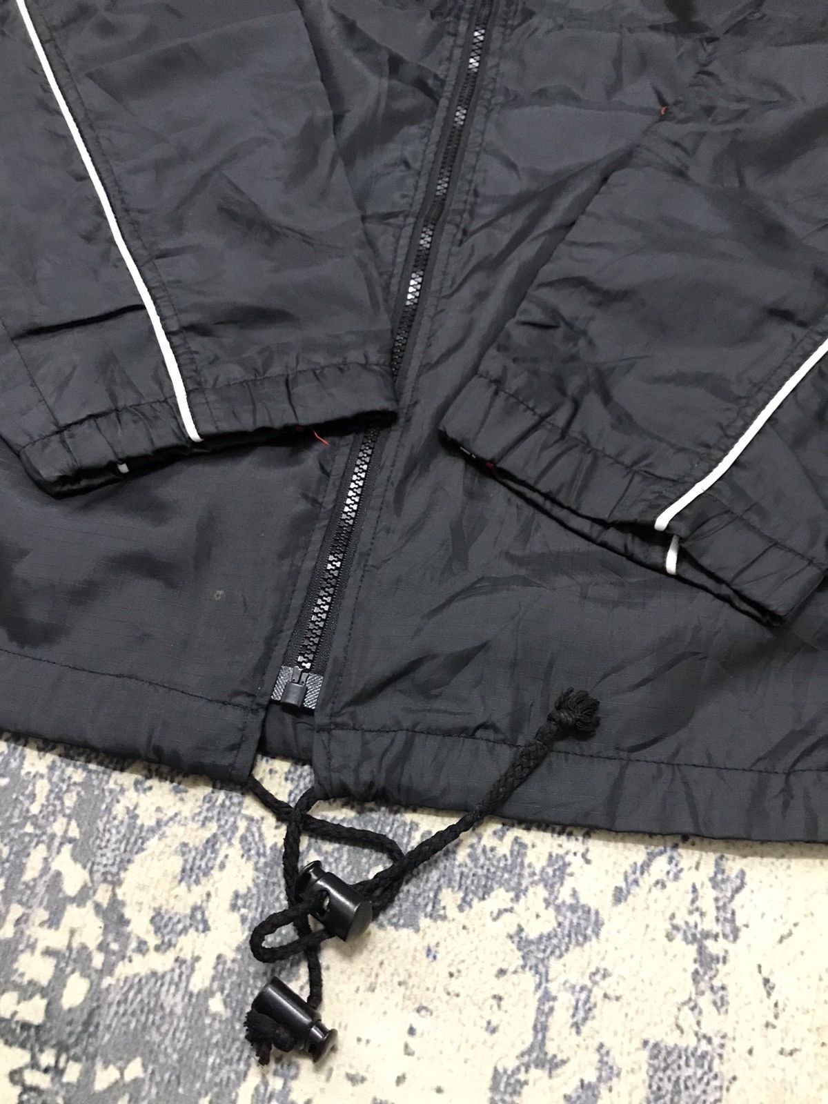 Fubu Vintage Fubu Big Logo Zipper Wind Breaker Jacket Size US L / EU 52-54 / 3 - 6 Thumbnail