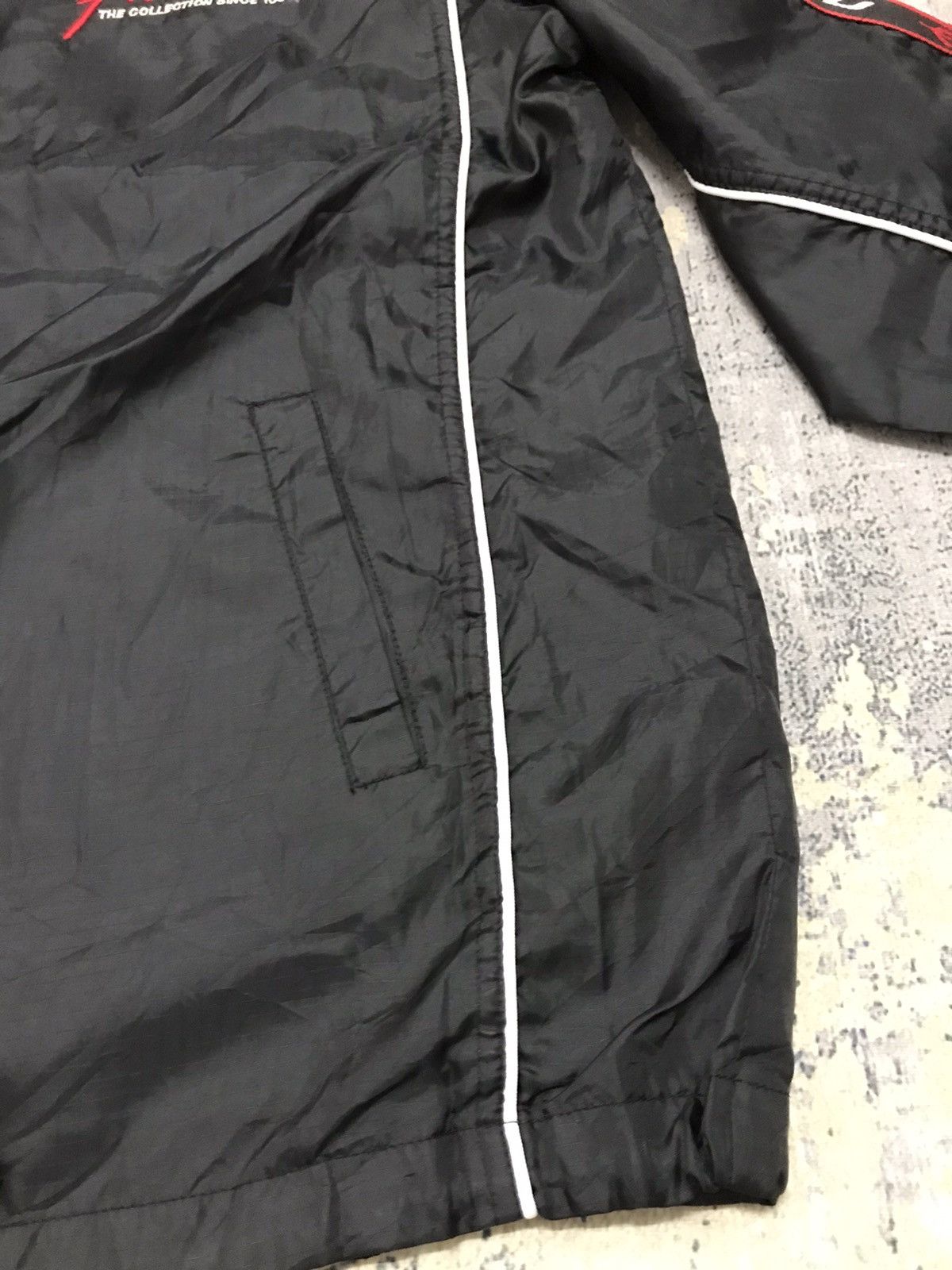 Fubu Vintage Fubu Big Logo Zipper Wind Breaker Jacket Size US L / EU 52-54 / 3 - 9 Thumbnail