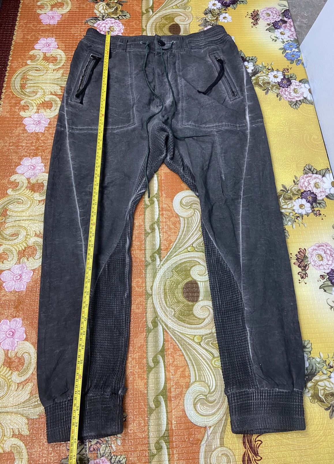 D.Hygen AW2021-22 D Hygen Tuck Tapered Hand Dye Coating Pants Size 3 Size US 34 / EU 50 - 19 Thumbnail
