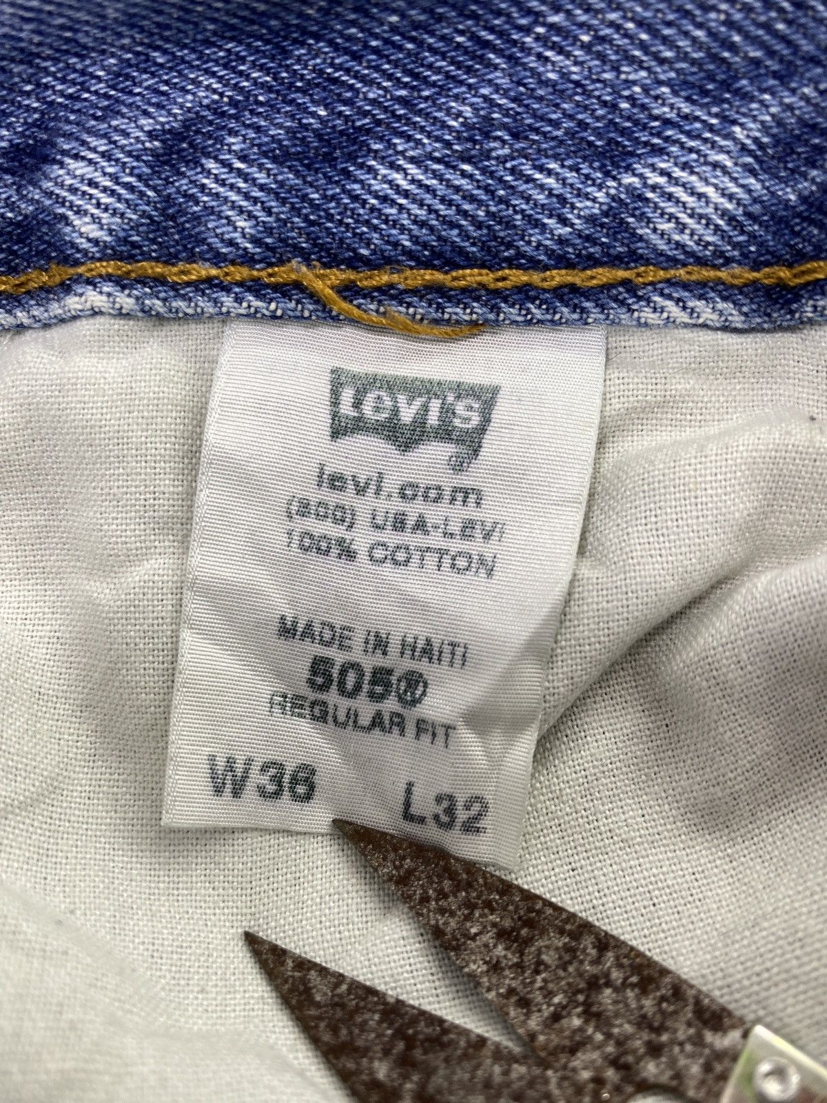 Levi's Vintage Levi's 505 Jeans Single’R’ Blue Wash 36x32 - J761 Size US 36 / EU 52 - 5 Thumbnail