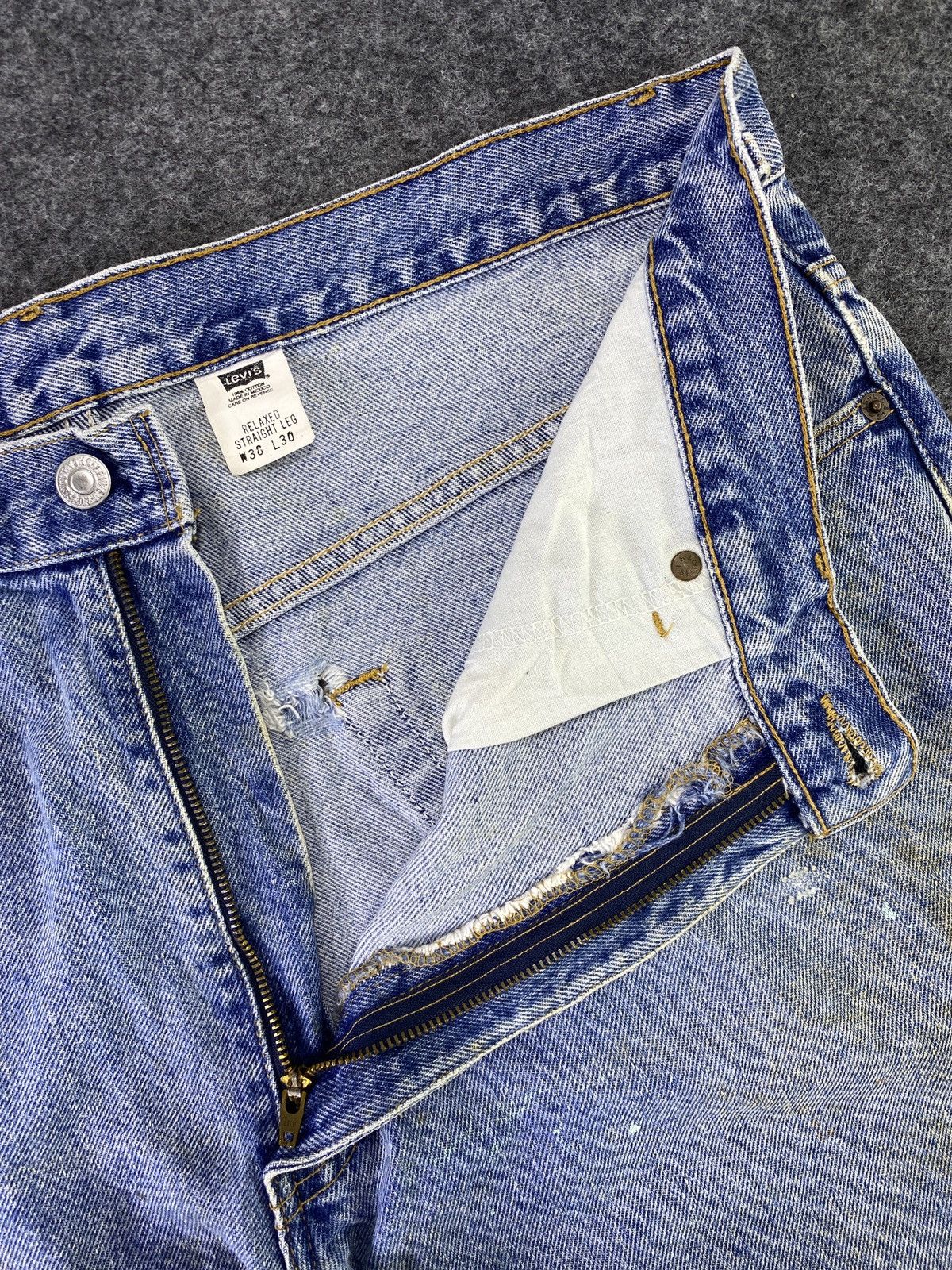 Levi's Vintage Levi's 901 Jeans Blue Wash 38x30 - J762 Size US 38 / EU 54 - 3 Thumbnail