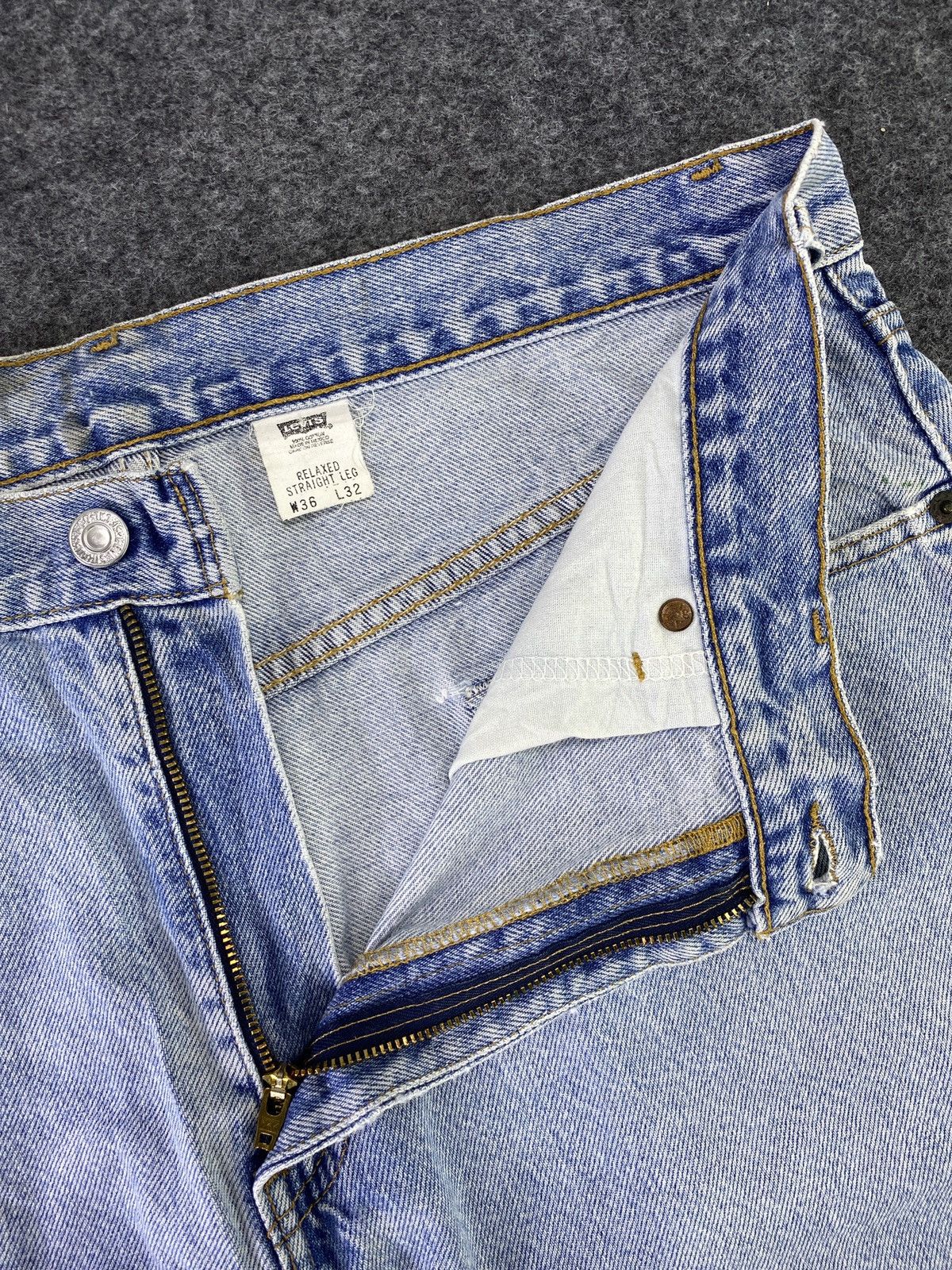 Levi's Vintage Levi's 901 Jeans Blue Wash 36x32 - J764 Size US 36 / EU 52 - 3 Thumbnail