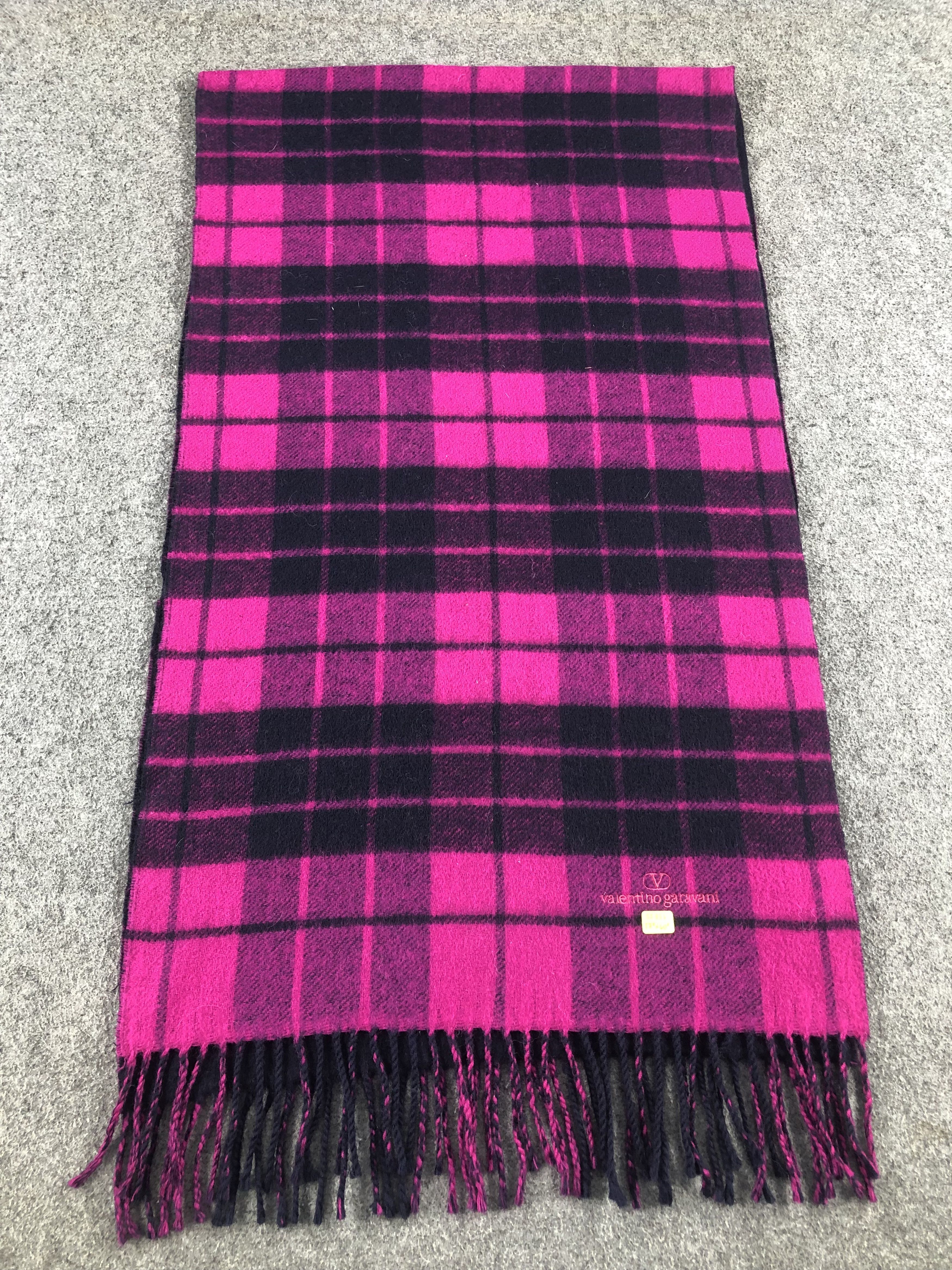 Valentino Valentino Garavani Scarf / Muffler / Neckwear Size ONE SIZE - 2 Thumbnail